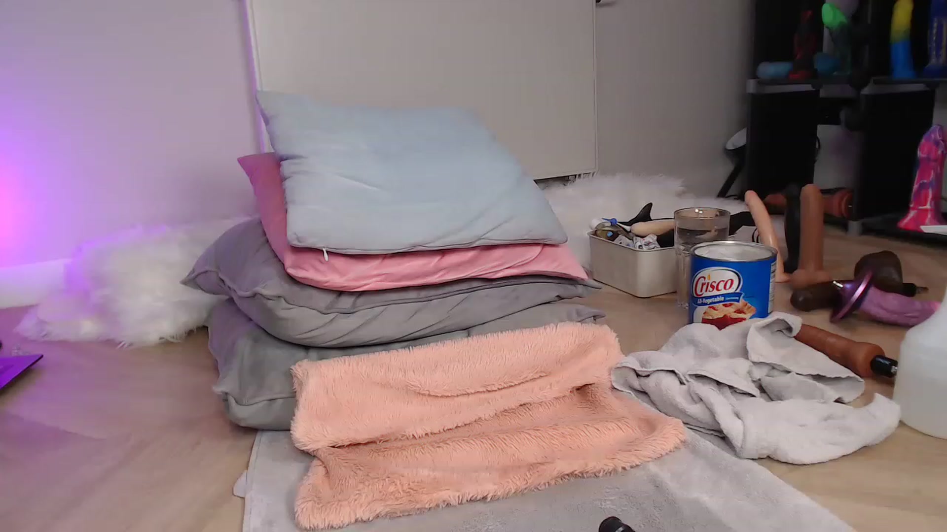 Gallery image thumbnail from Haylee_Love's myfreecams stream on, 07/17/2023, 19:49 image 5 of 20