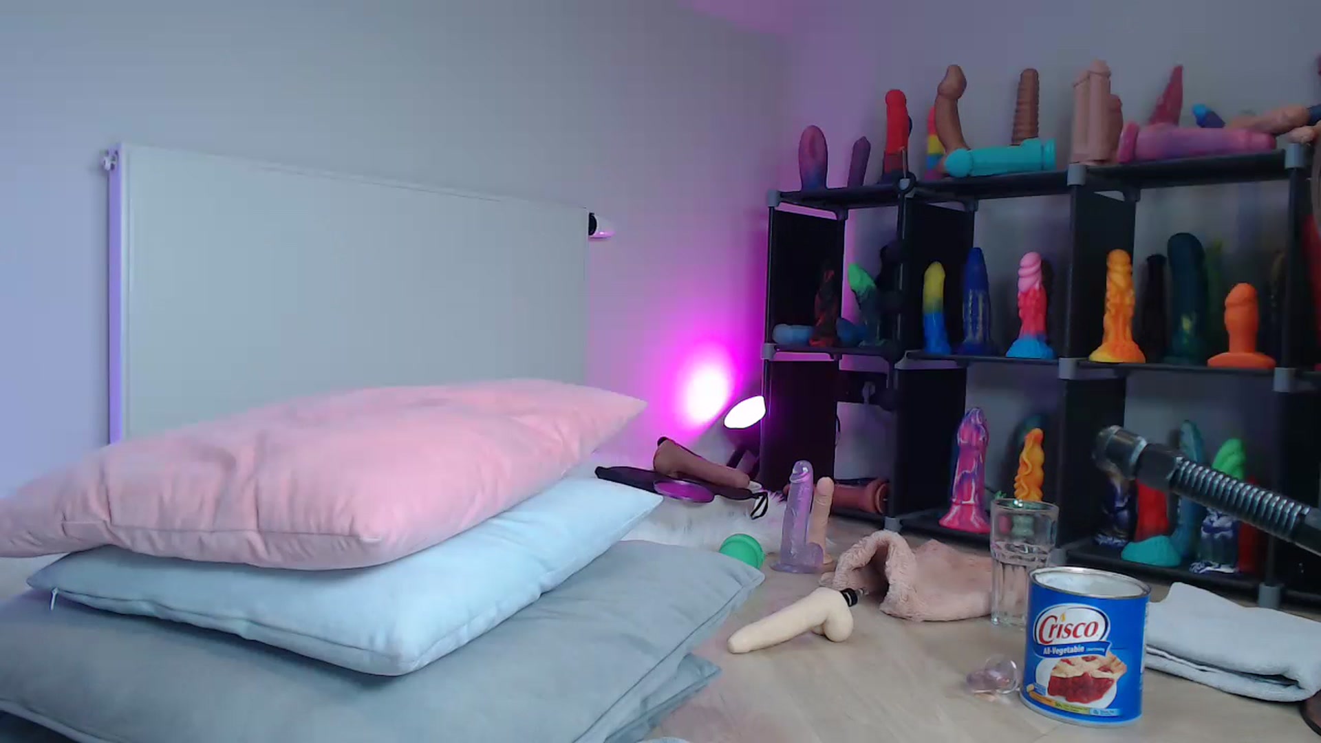 Gallery image thumbnail from Haylee_Love's myfreecams stream on, 07/20/2023, 18:30 image 16 of 20