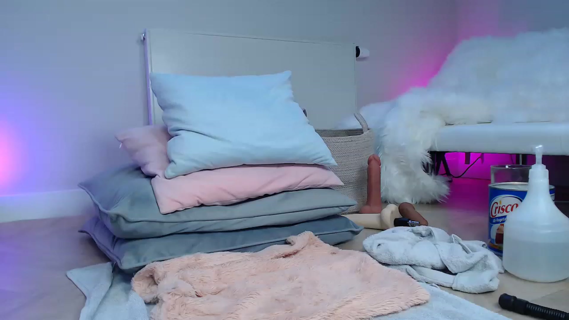 Gallery image thumbnail from Haylee_Love's myfreecams stream on, 08/16/2023, 11:08 image 15 of 20