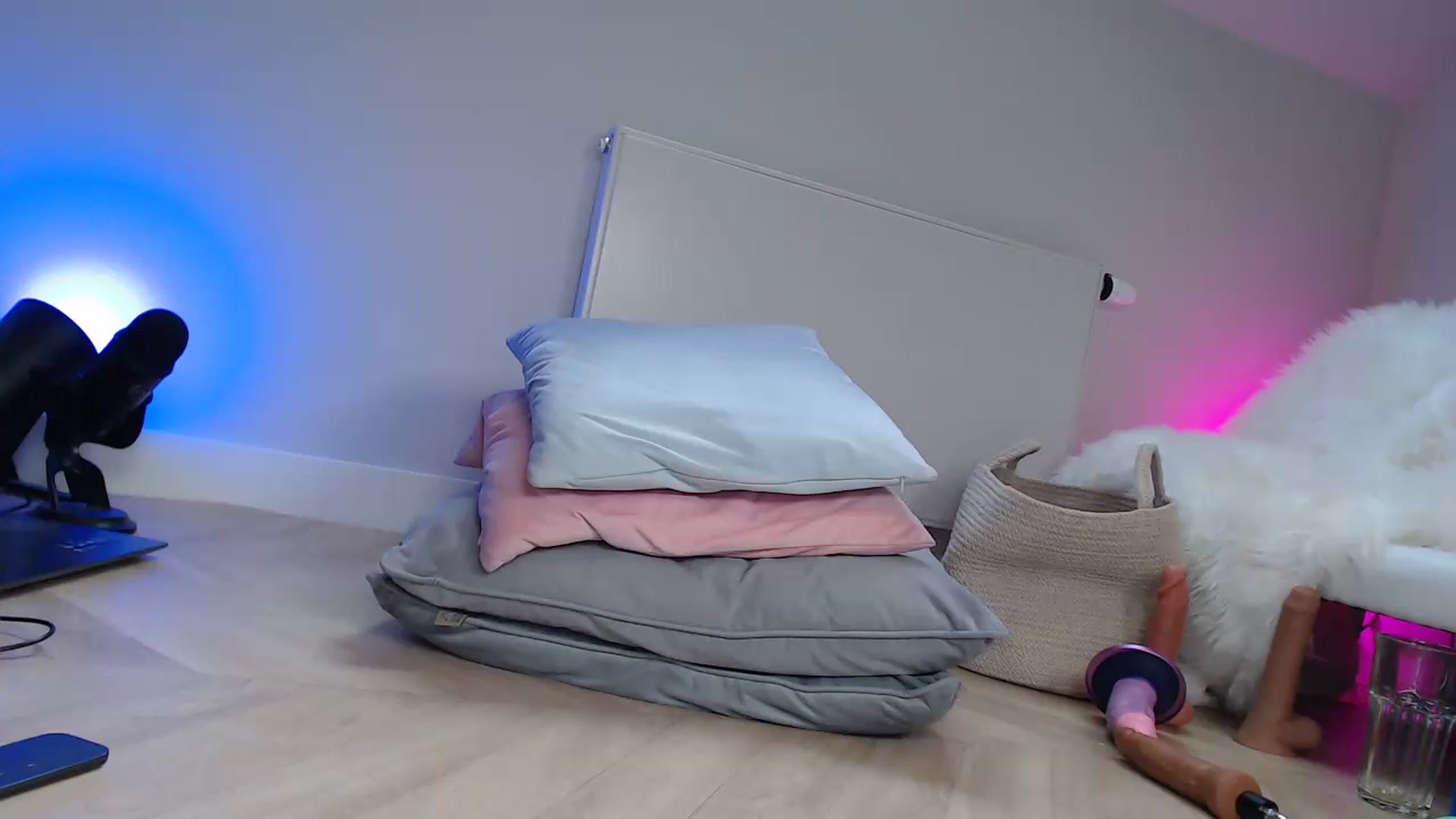 Gallery image thumbnail from Haylee_Love's myfreecams stream on, 10/05/2023, 11:44 image 16 of 20