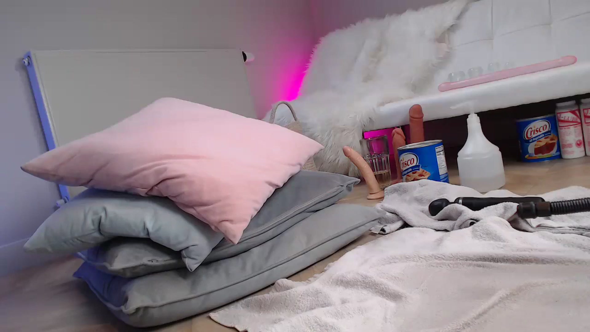Gallery image thumbnail from Haylee_Love's myfreecams stream on, 10/09/2023, 12:26 image 12 of 20