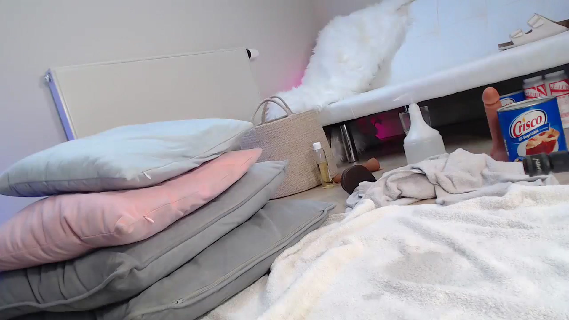 Gallery image thumbnail from Haylee_Love's myfreecams stream on, 10/15/2023, 11:54 image 16 of 20