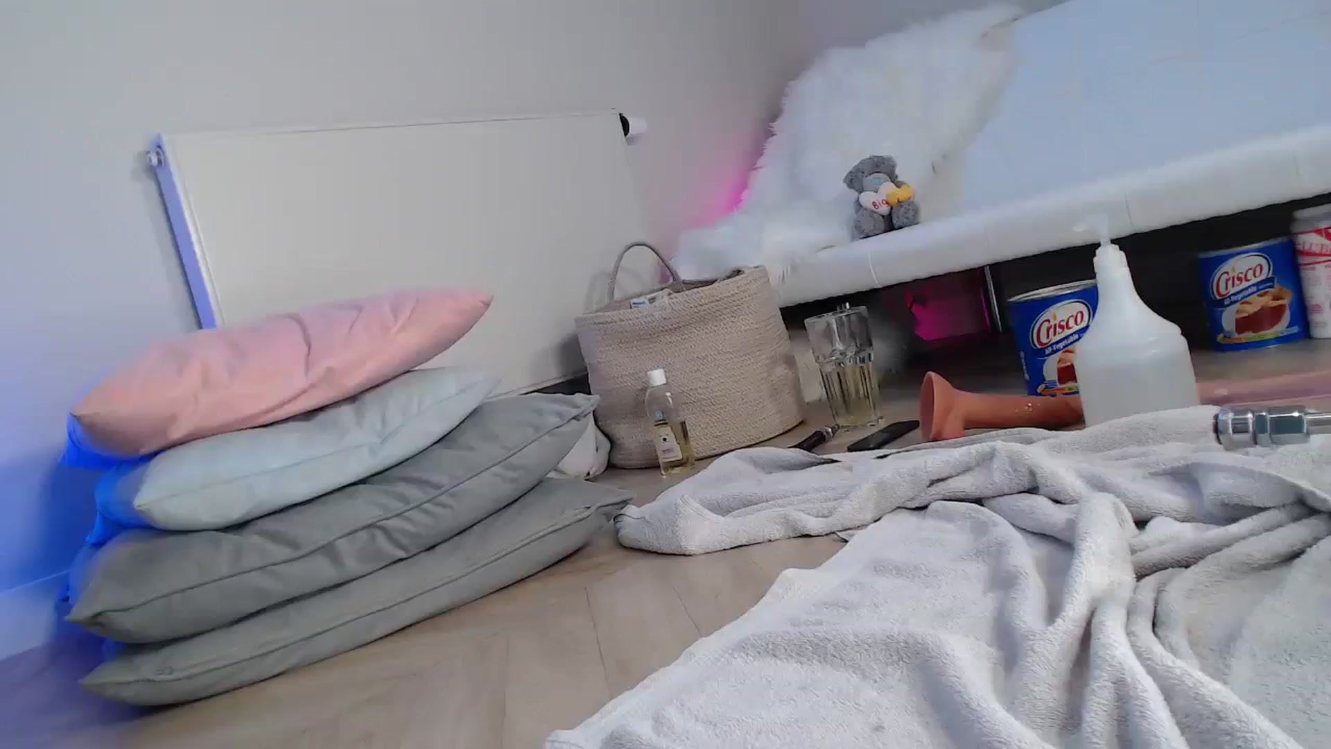 Gallery image thumbnail from Haylee_Love's myfreecams stream on, 10/17/2023, 11:13 image 4 of 20