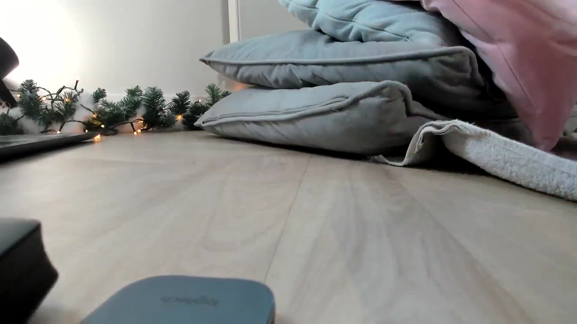 Gallery image thumbnail from Haylee_Love's myfreecams stream on, 01/02/2024, 10:28 image 13 of 20