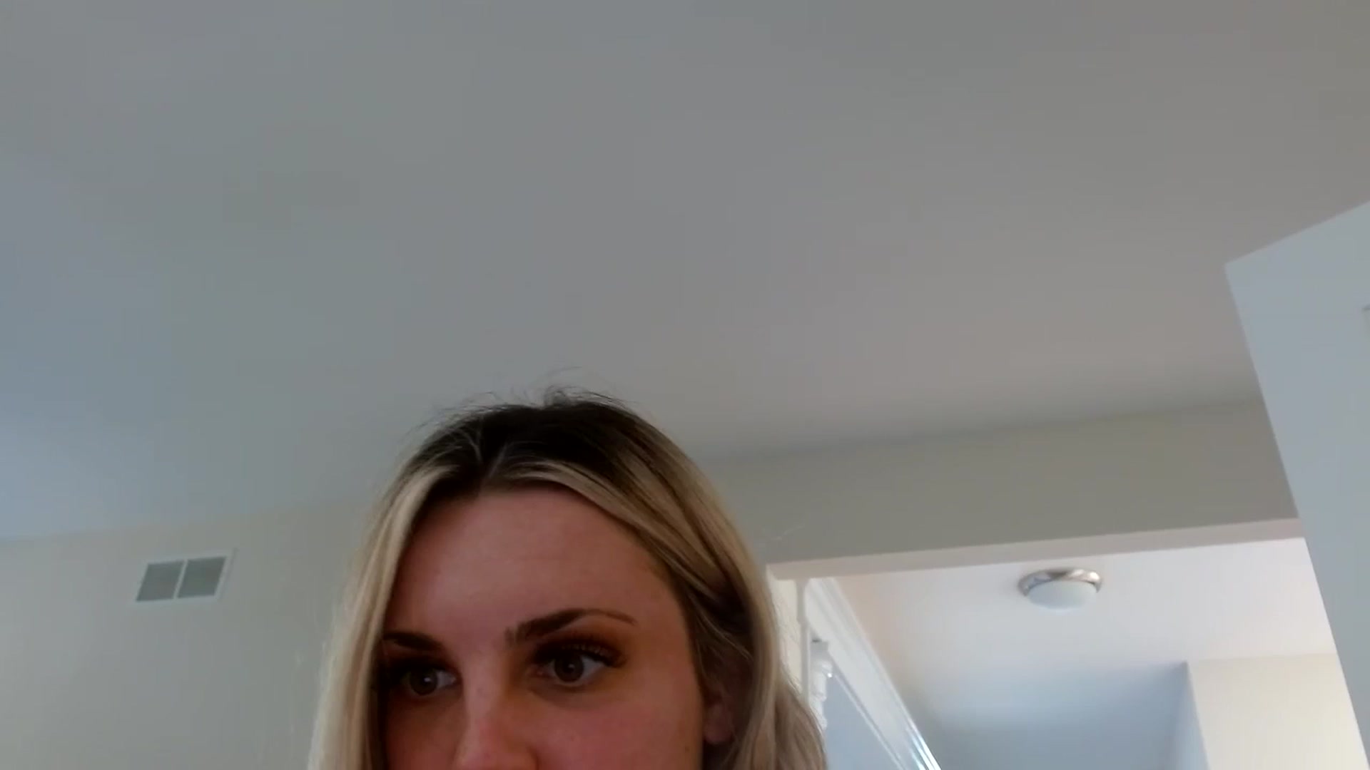 Gallery image thumbnail from Hayleebaby's myfreecams stream on, 11/05/2023, 19:16 image 16 of 20