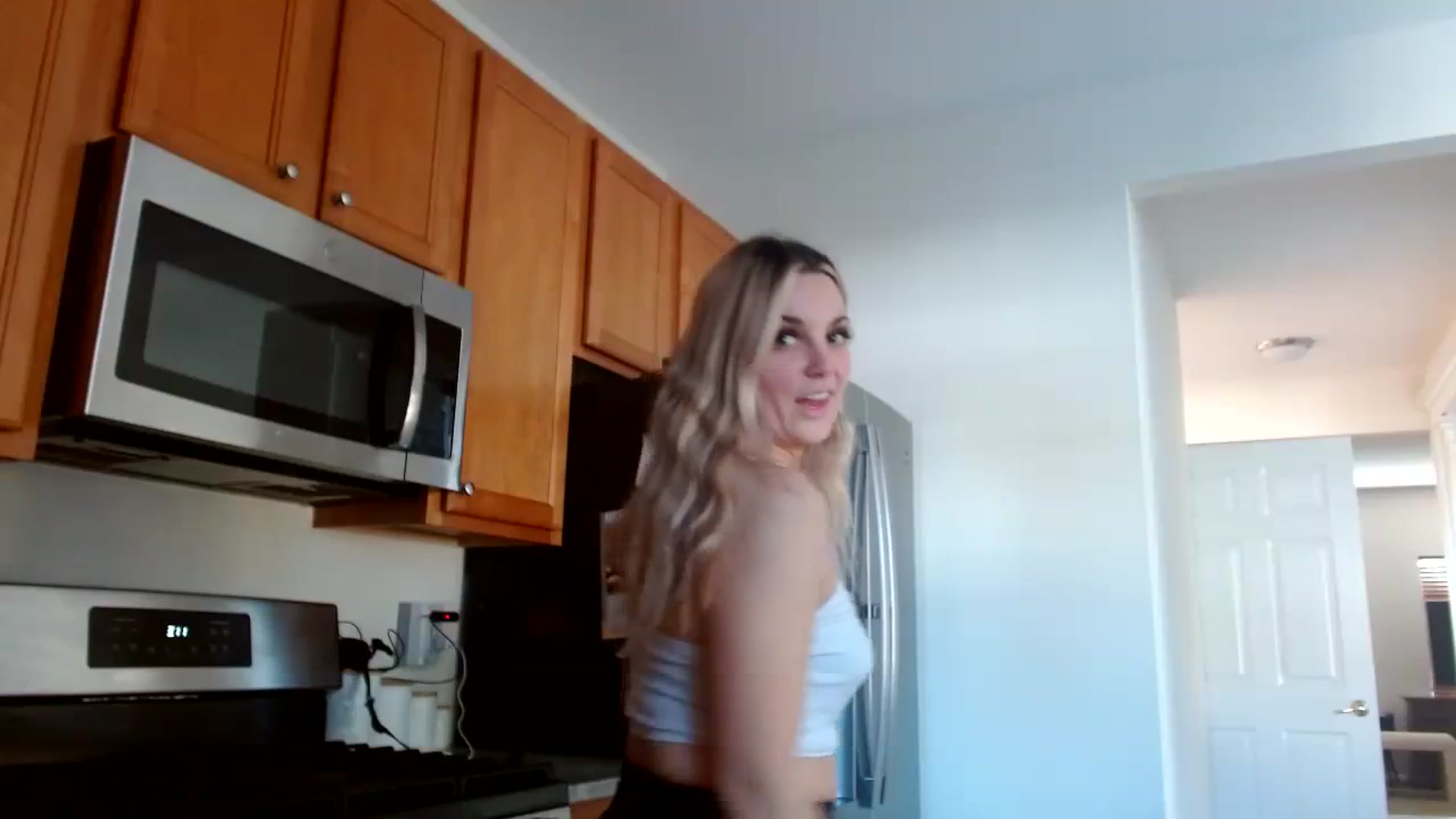 Gallery image thumbnail from Hayleebaby's myfreecams stream on, 11/05/2023, 19:16 image 19 of 20