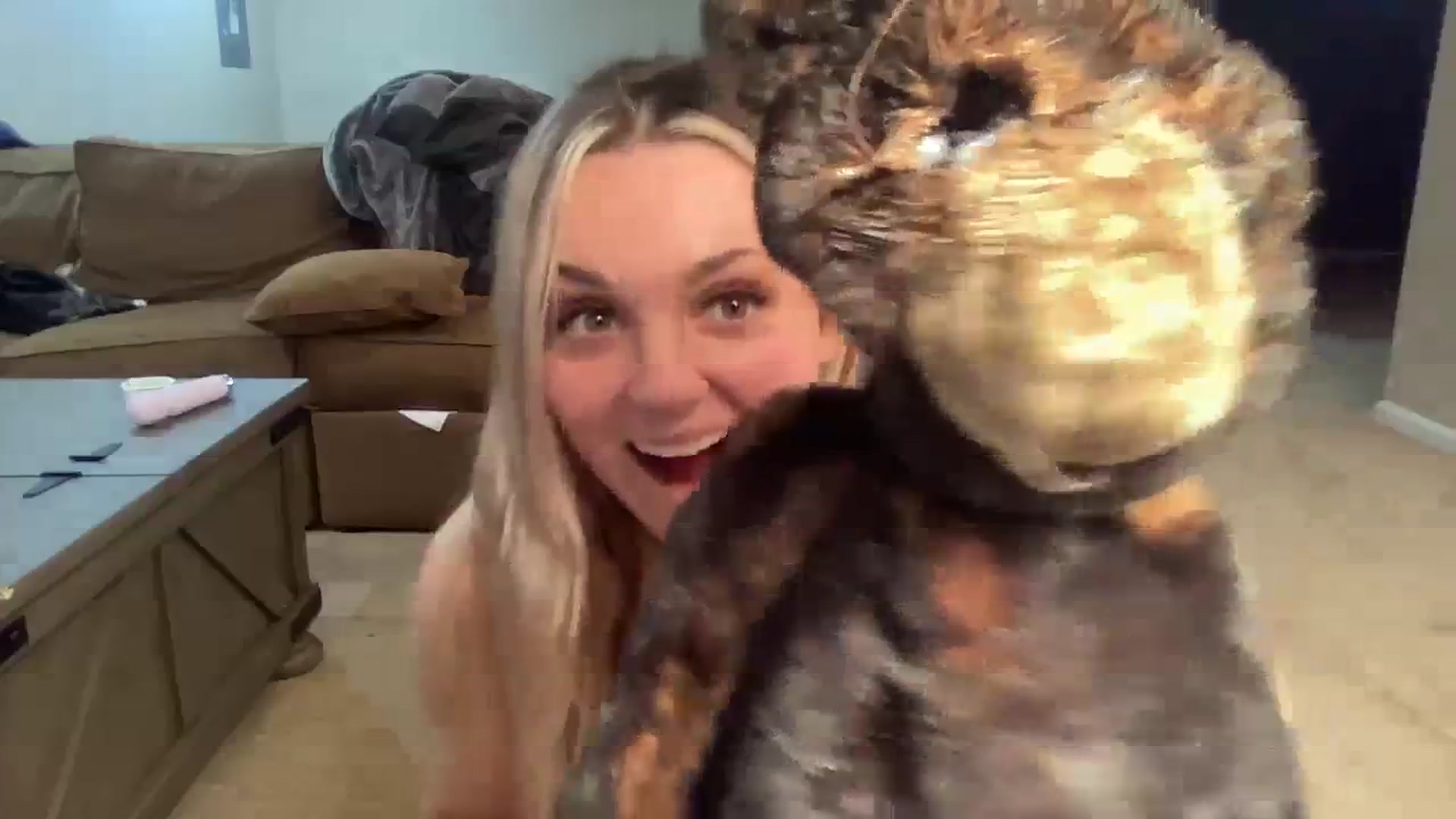 Gallery image thumbnail from Hayleebaby's myfreecams stream on, 11/05/2023, 19:16 image 13 of 20