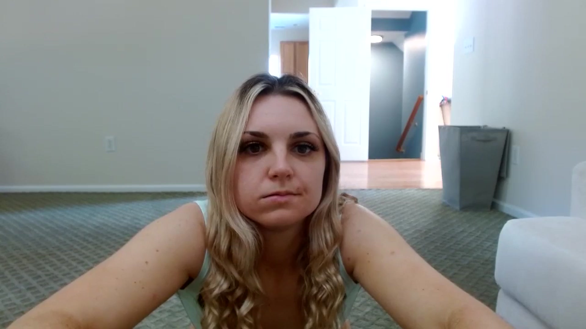 Gallery image thumbnail from Hayleebaby's myfreecams stream on, 11/06/2023, 18:09 image 8 of 20