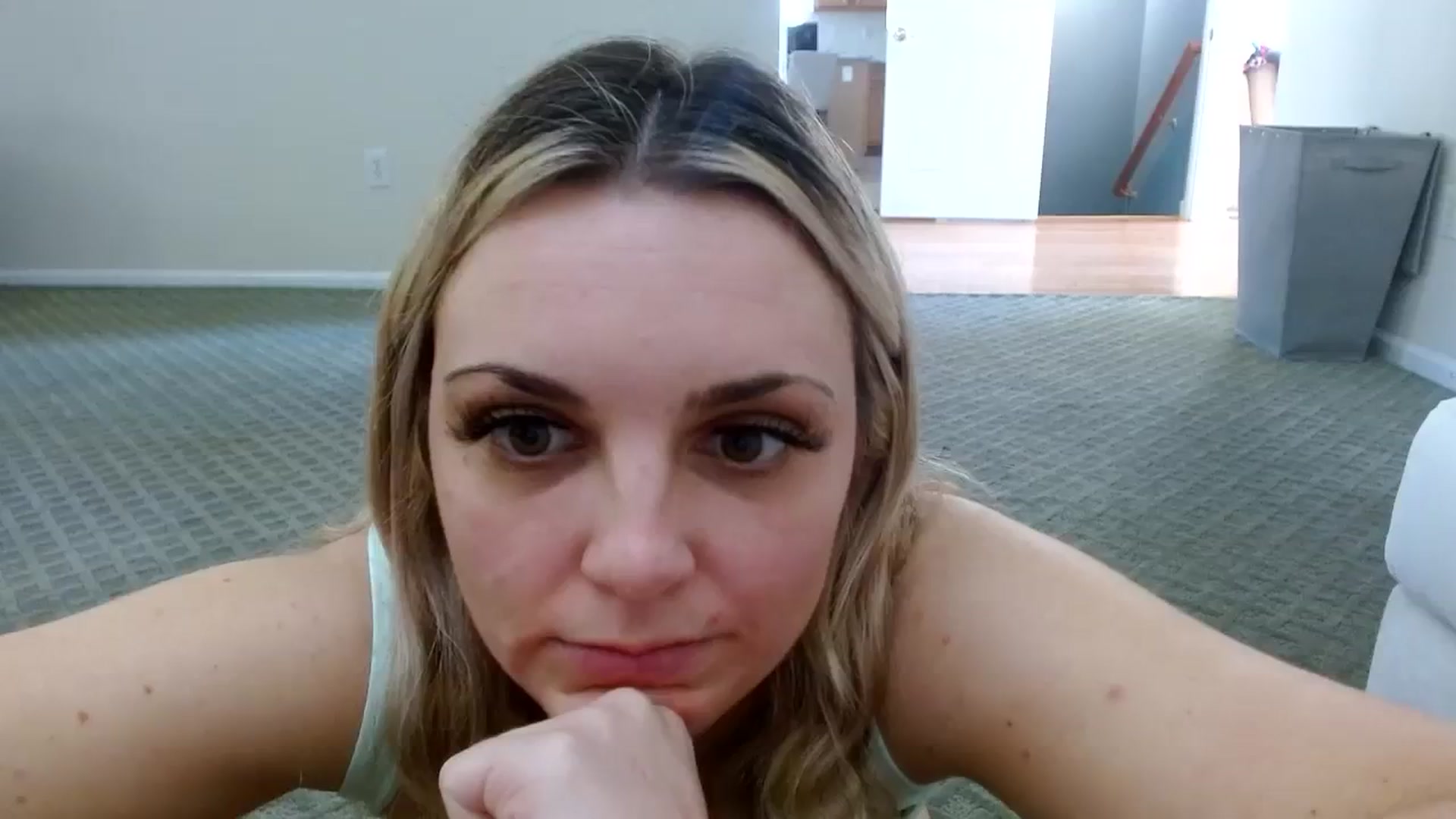 Gallery image thumbnail from Hayleebaby's myfreecams stream on, 11/06/2023, 18:09 image 1 of 20