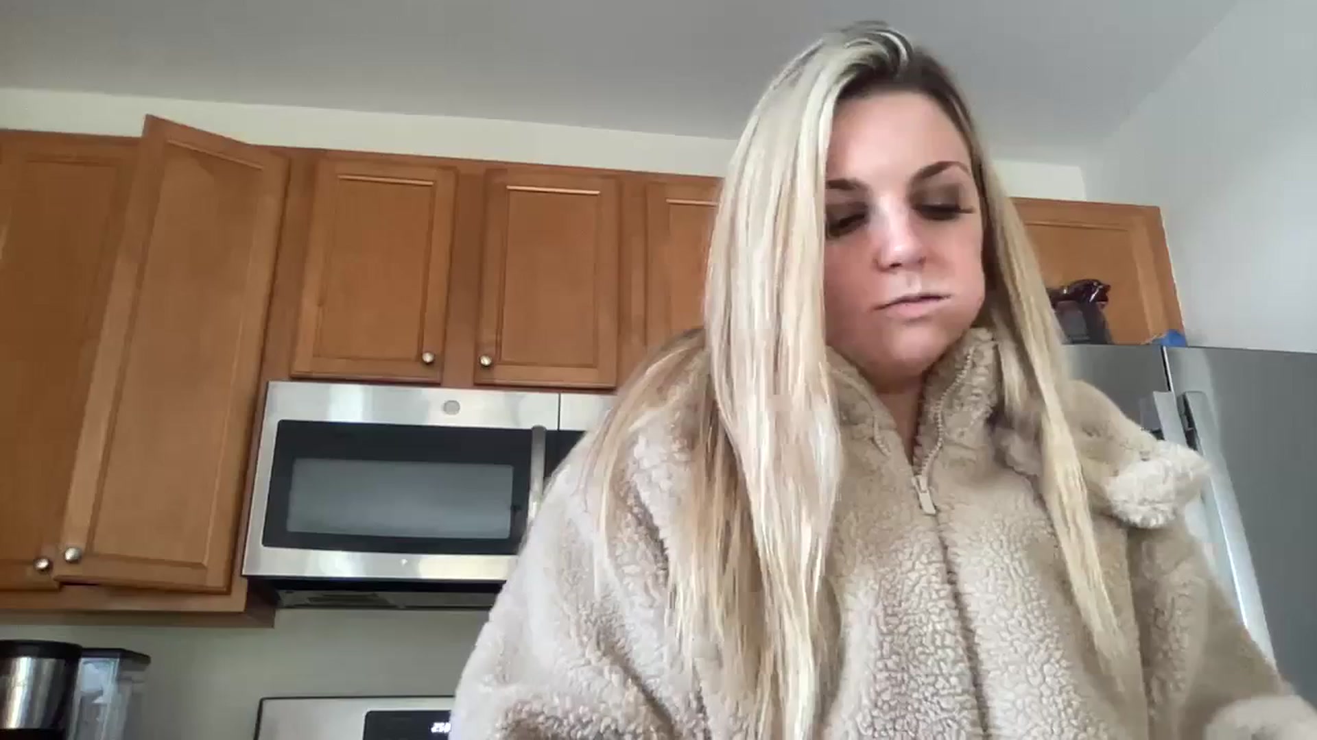 Gallery image thumbnail from Hayleebaby's myfreecams stream on, 11/15/2023, 19:40 image 1 of 20