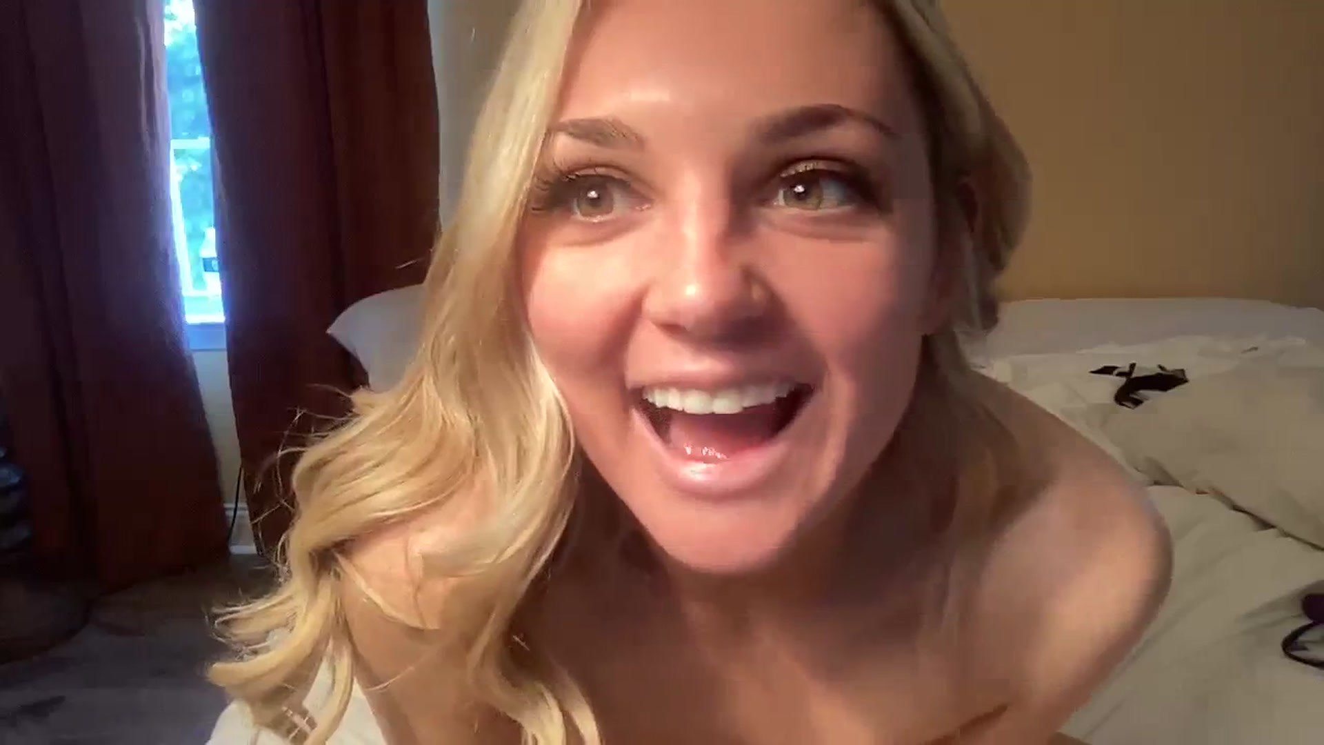 Gallery image thumbnail from Hayleebaby's myfreecams stream on, 11/27/2023, 20:17 image 7 of 20