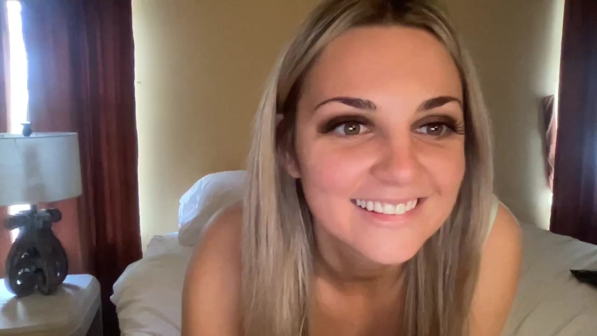 Gallery image thumbnail from Hayleebaby's myfreecams stream on, 12/11/2023, 18:03 image 9 of 20