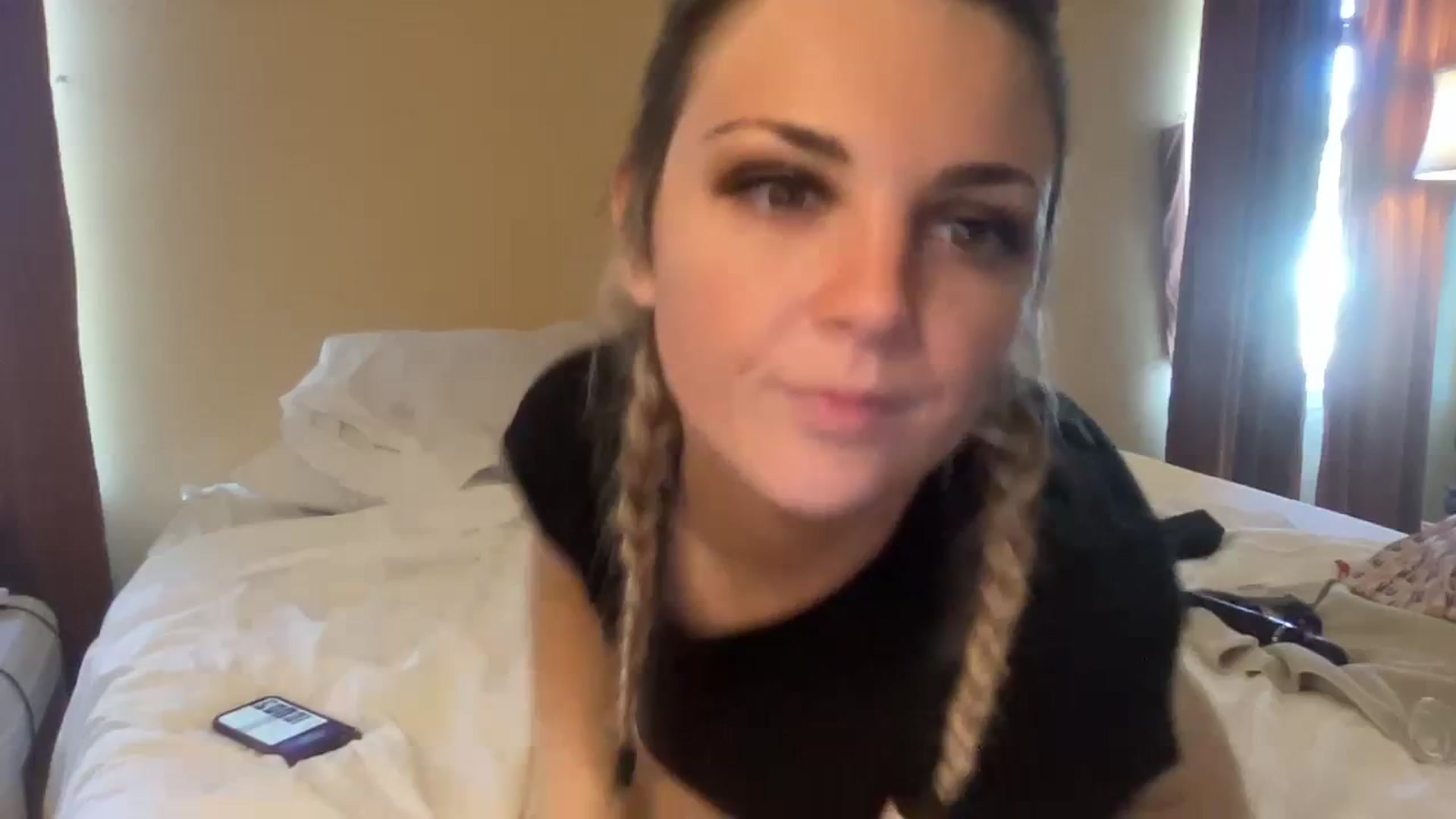 Gallery image thumbnail from Hayleebaby's myfreecams stream on, 12/29/2023, 18:34 image 7 of 20