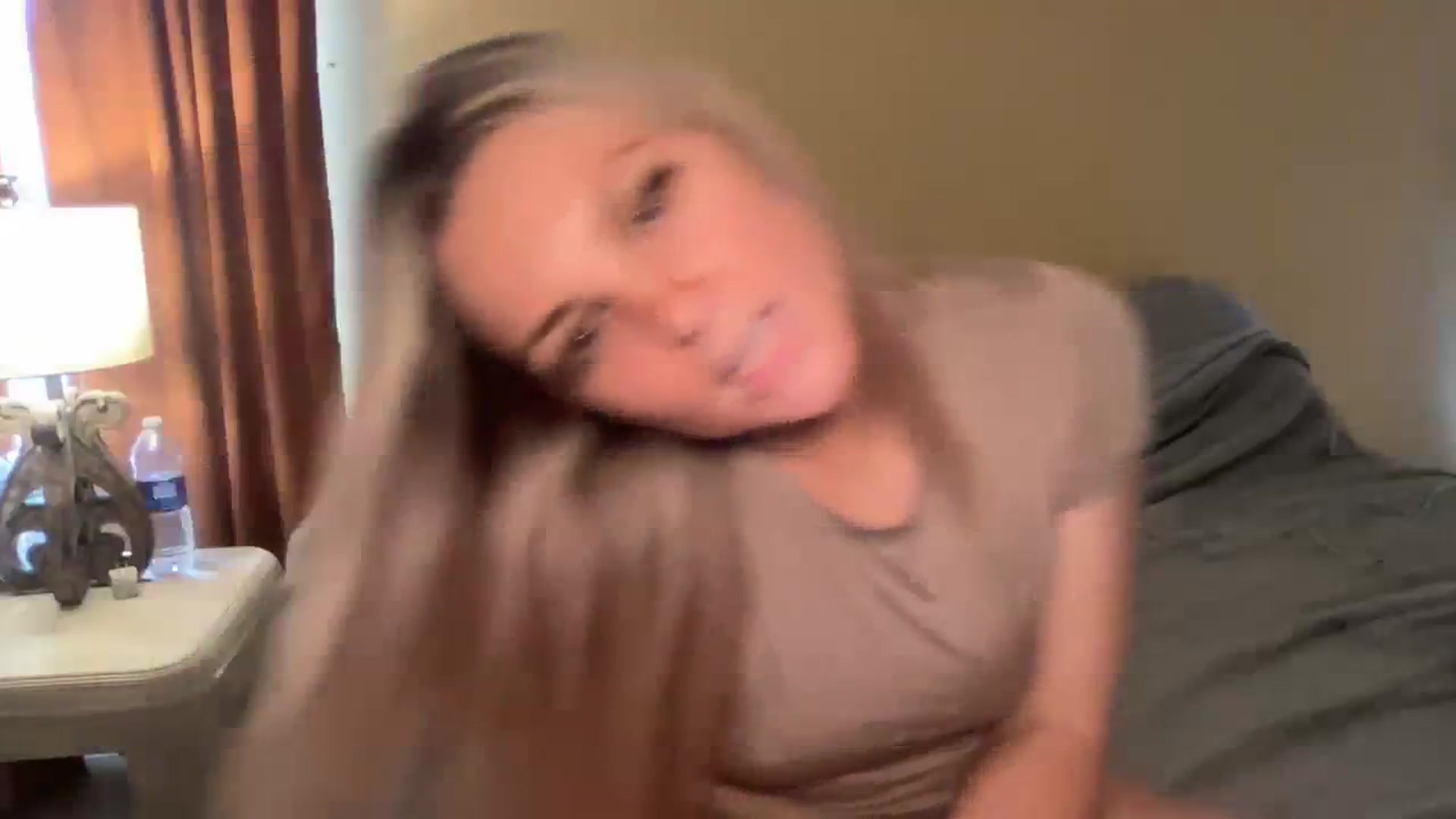 Gallery image thumbnail from Hayleebaby's myfreecams stream on, 01/04/2024, 19:18 image 8 of 20