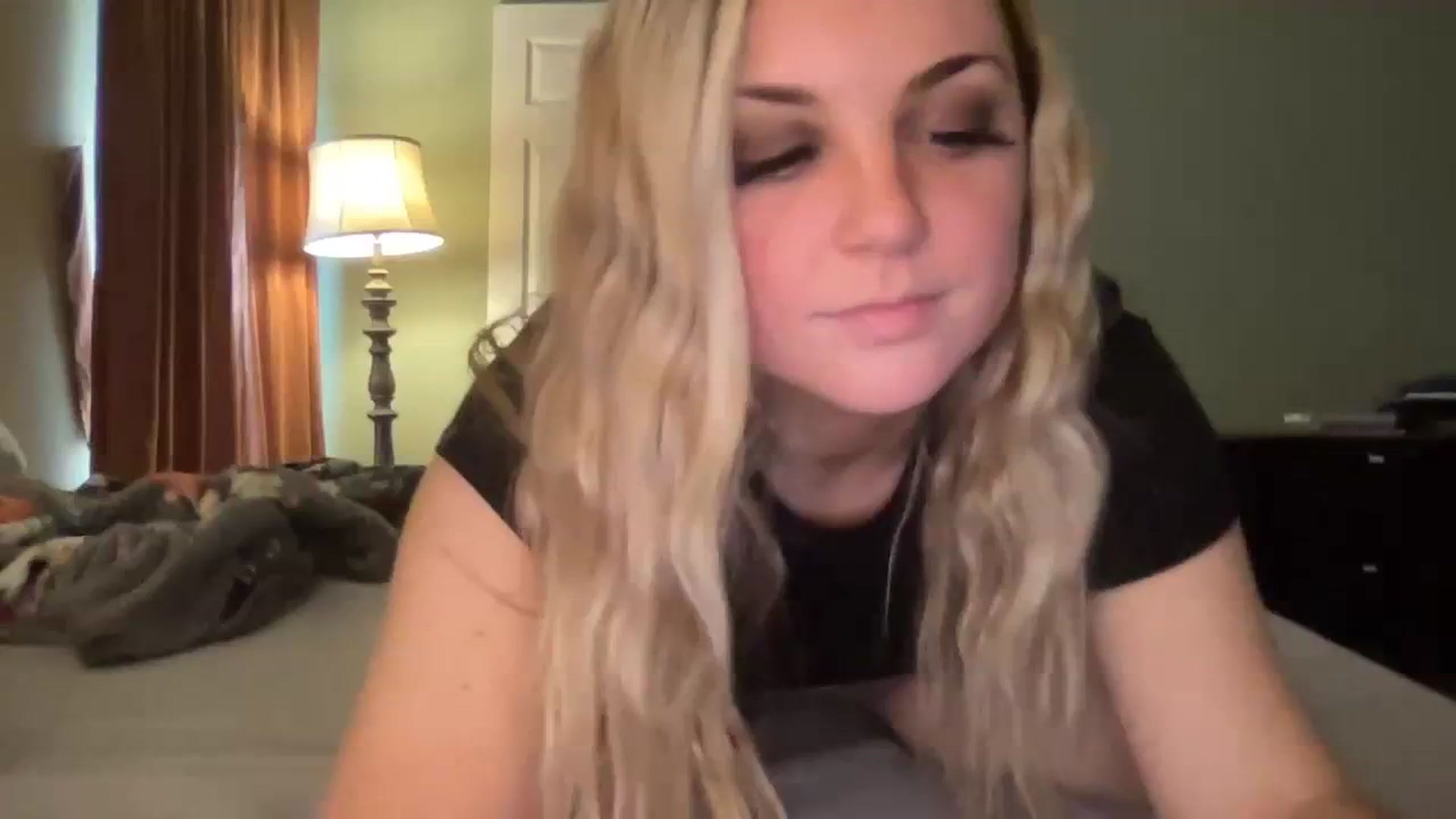 Gallery image thumbnail from Hayleebaby's myfreecams stream on, 01/16/2024, 18:34 image 1 of 20