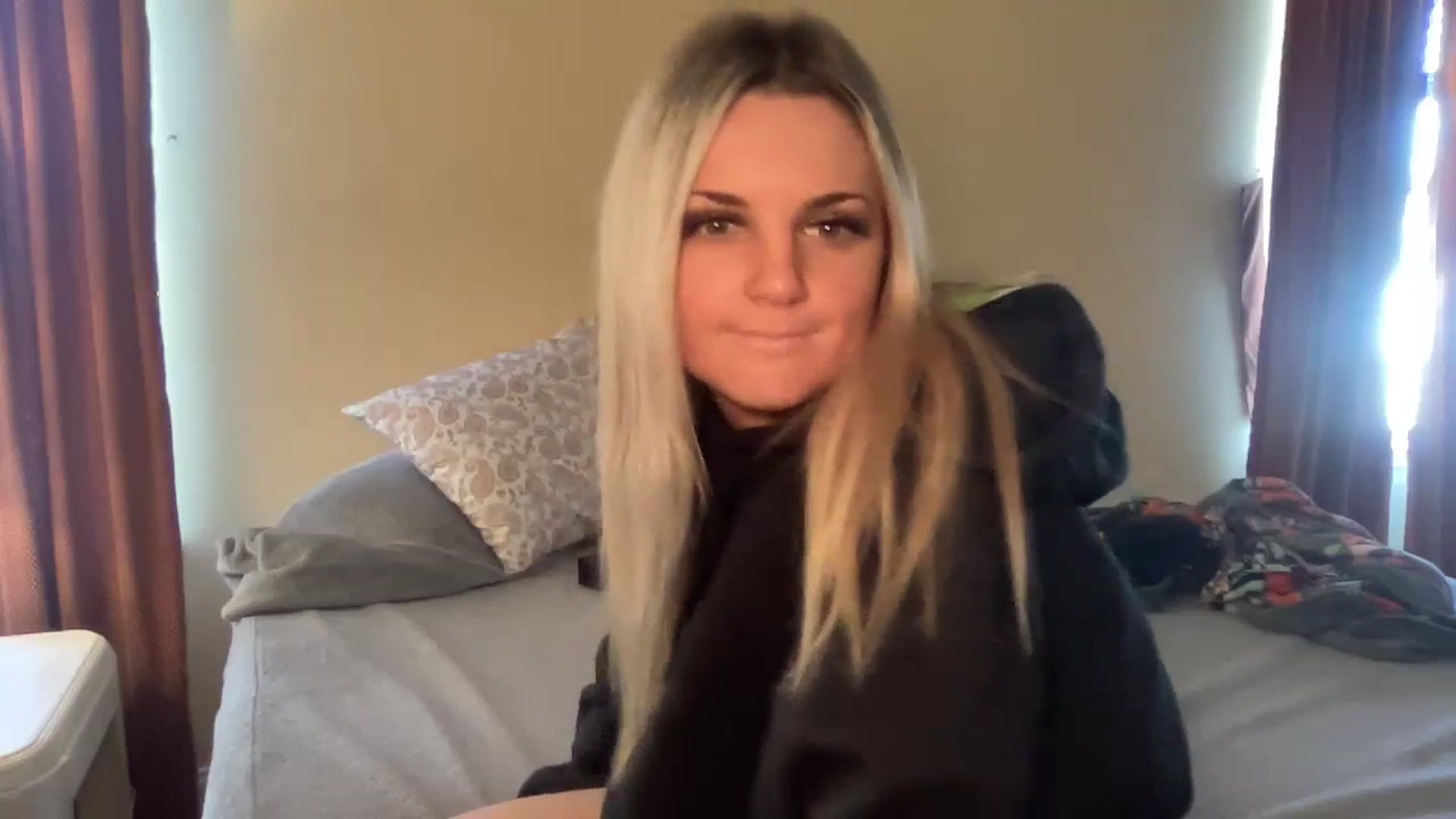 Gallery image thumbnail from Hayleebaby's myfreecams stream on, 01/17/2024, 19:01 image 7 of 20