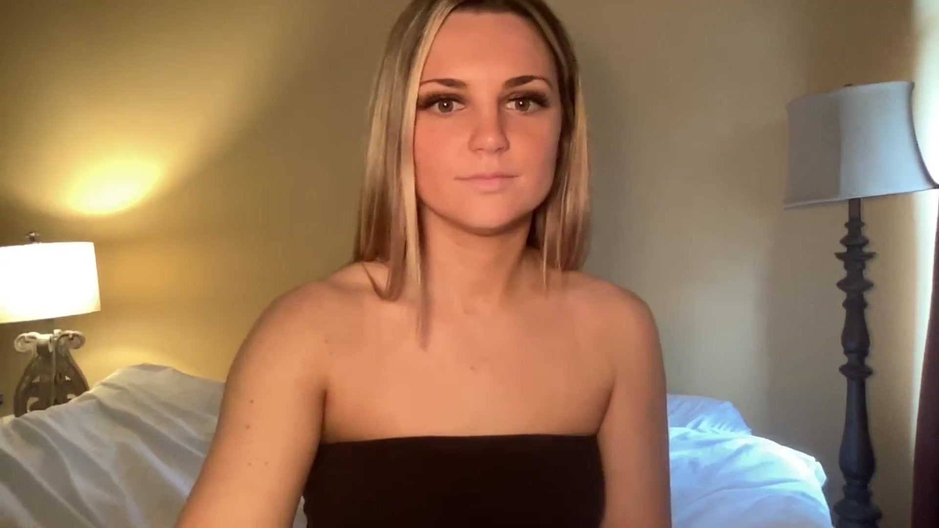 Gallery image thumbnail from Hayleebaby's myfreecams stream on, 03/07/2024, 17:48 image 12 of 20