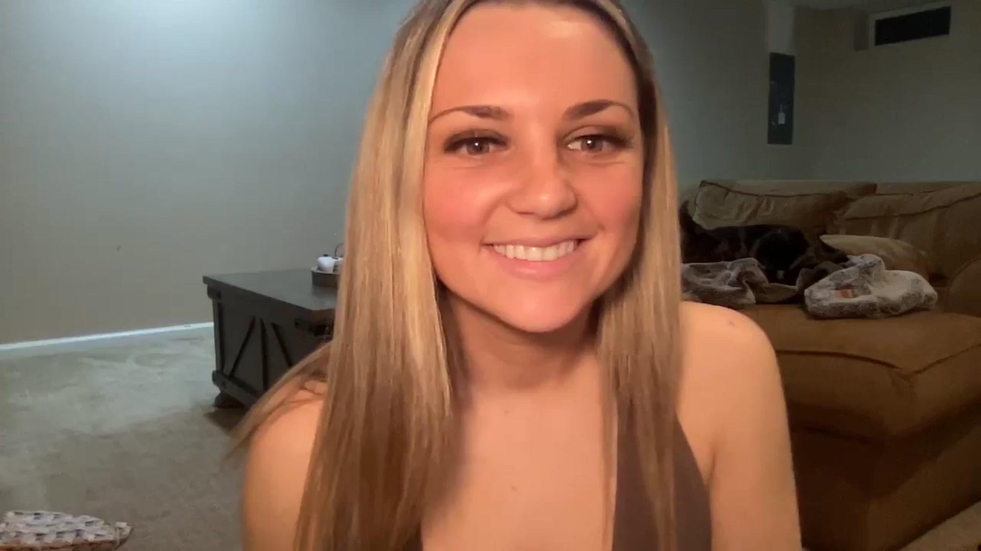 Gallery image thumbnail from Hayleebaby's myfreecams stream on, 03/09/2024, 07:48 image 3 of 20