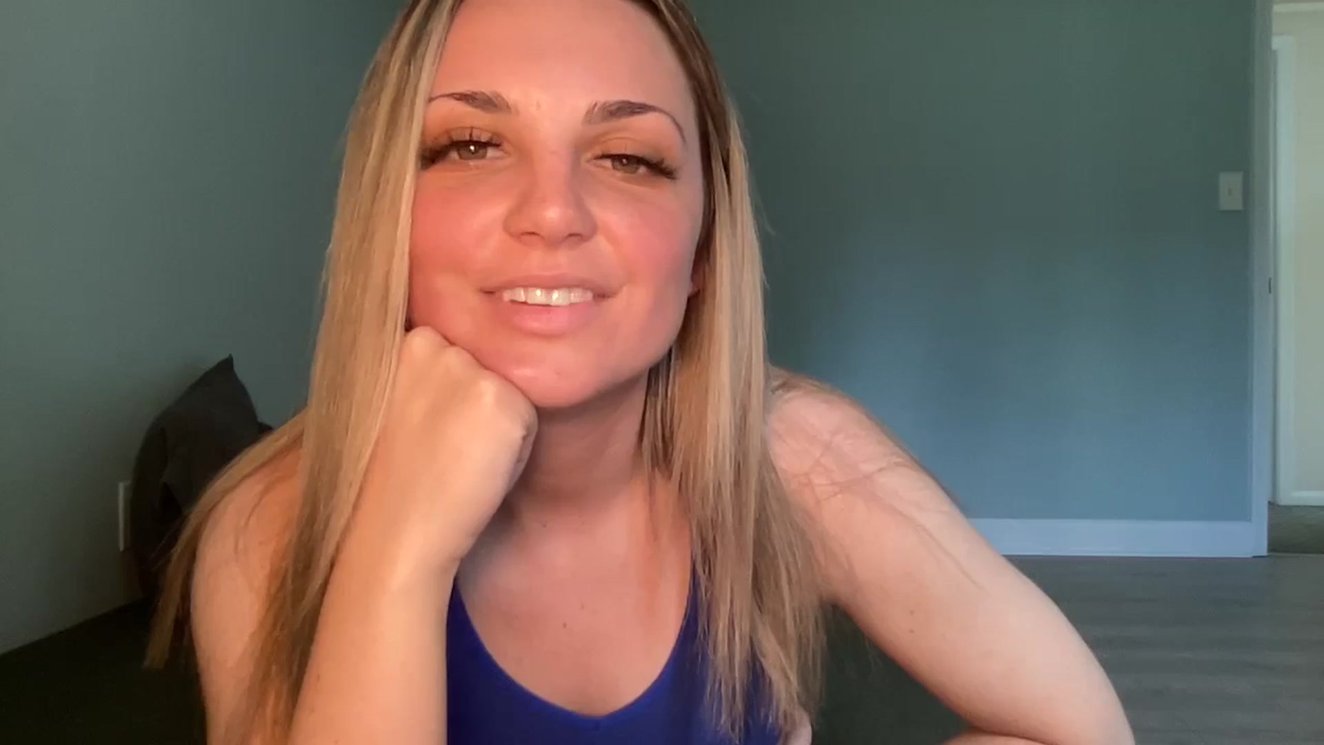 Gallery image thumbnail from Hayleebaby's myfreecams stream on, 05/08/2024, 19:24 image 10 of 20