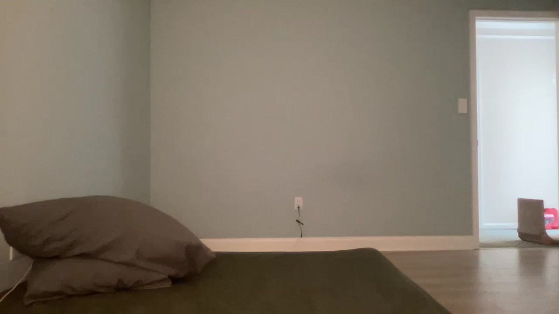 Gallery image thumbnail from Hayleebaby's myfreecams stream on, 05/29/2024, 19:41 image 6 of 20