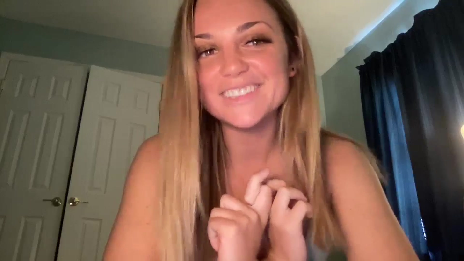 Gallery image thumbnail from Hayleebaby's myfreecams stream on, 06/24/2024, 19:23 image 11 of 20