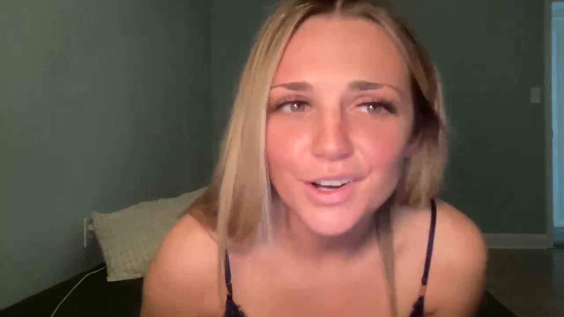 Gallery image thumbnail from Hayleebaby's myfreecams stream on, 07/08/2024, 16:15 image 18 of 20