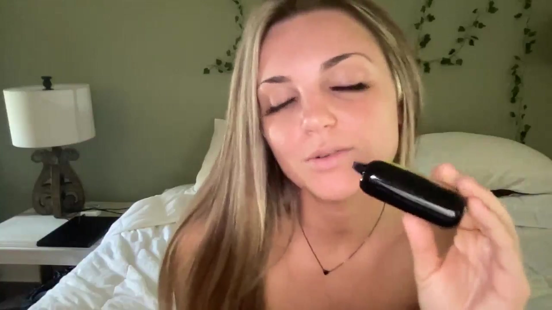 Gallery image thumbnail from Hayleebaby's myfreecams stream on, 08/29/2024, 18:50 image 16 of 20