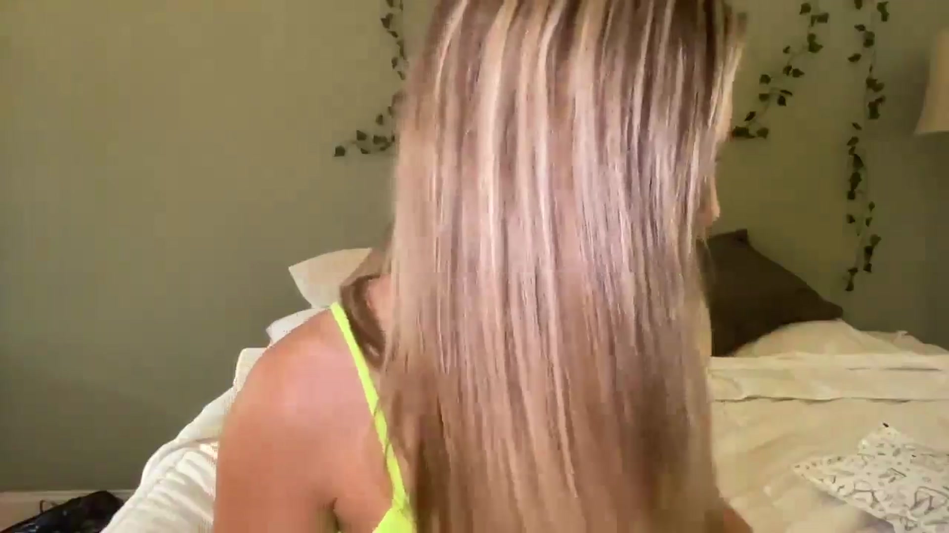 Gallery image thumbnail from Hayleebaby's myfreecams stream on, 09/01/2024, 18:39 image 18 of 20