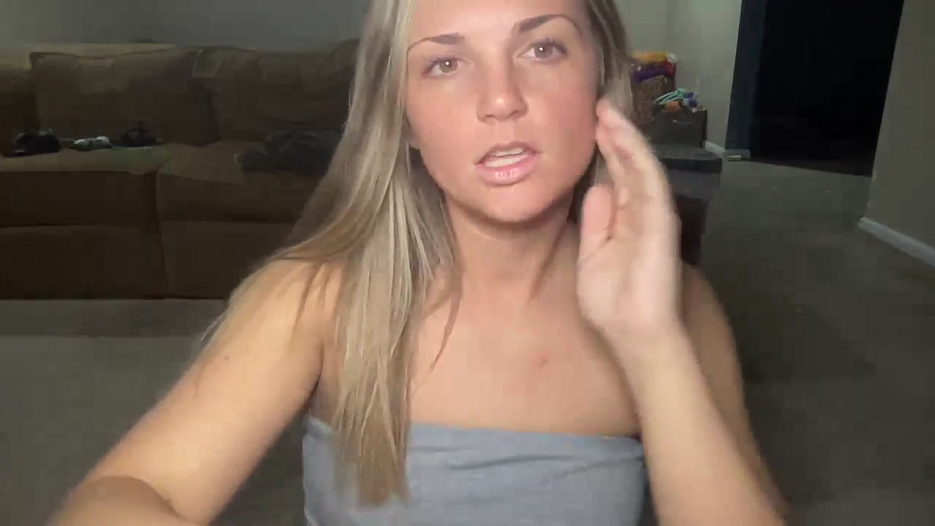 Gallery image thumbnail from Hayleebaby's myfreecams stream on, 09/16/2024, 06:10 image 16 of 20