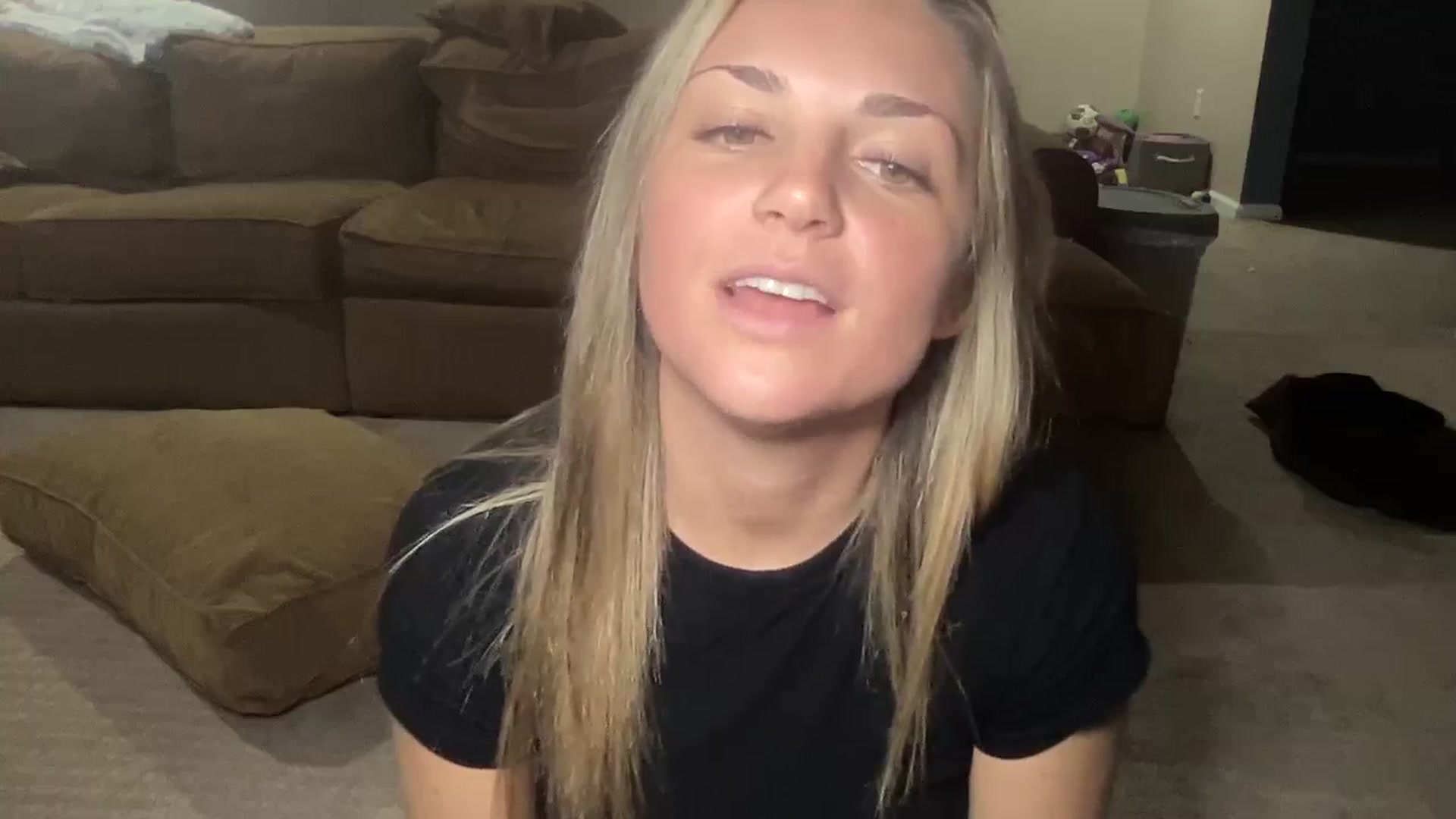 Gallery image thumbnail from Hayleebaby's myfreecams stream on, 10/11/2024, 07:52 image 16 of 20