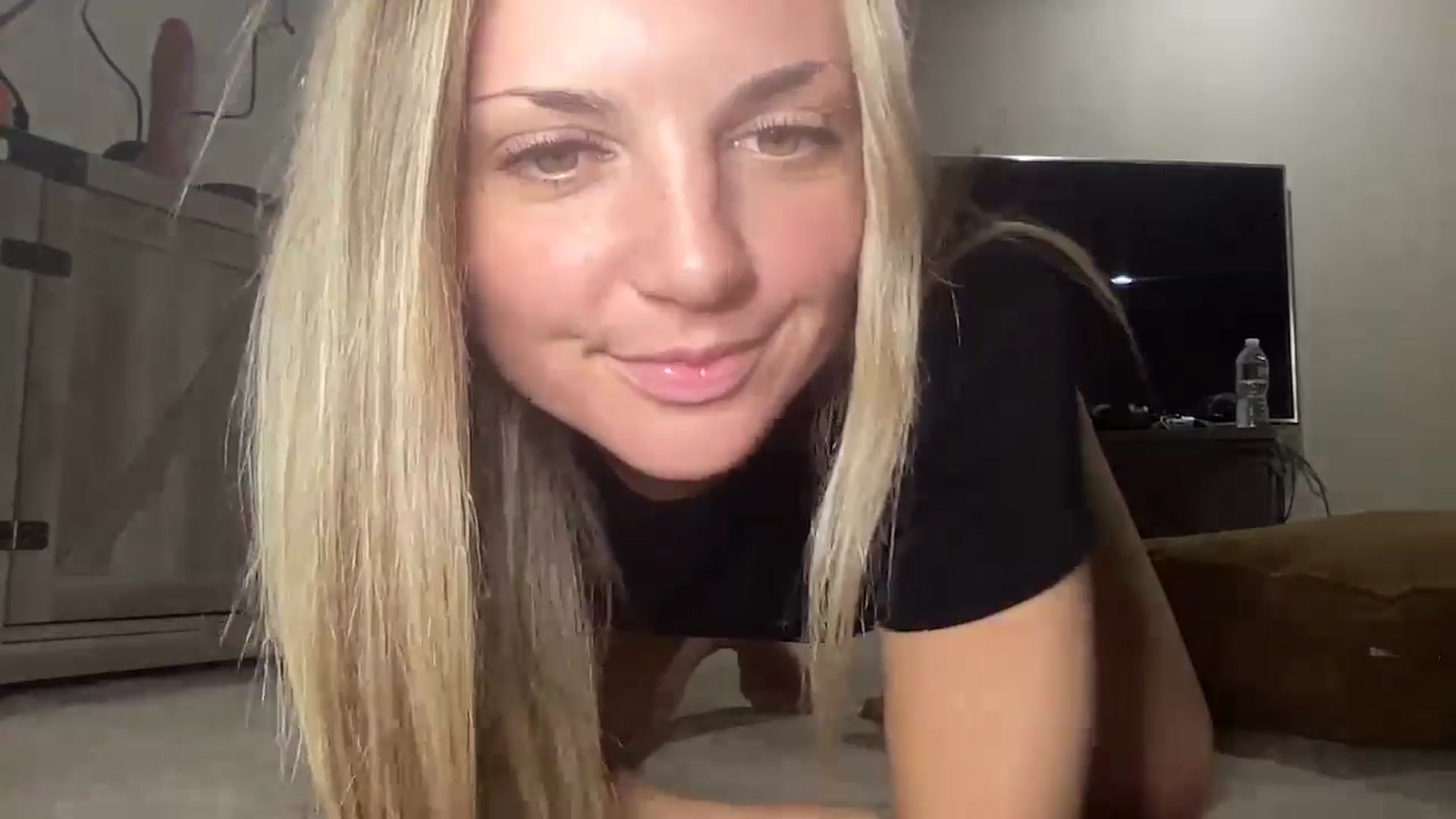 Gallery image thumbnail from Hayleebaby's myfreecams stream on, 10/11/2024, 07:52 image 5 of 20