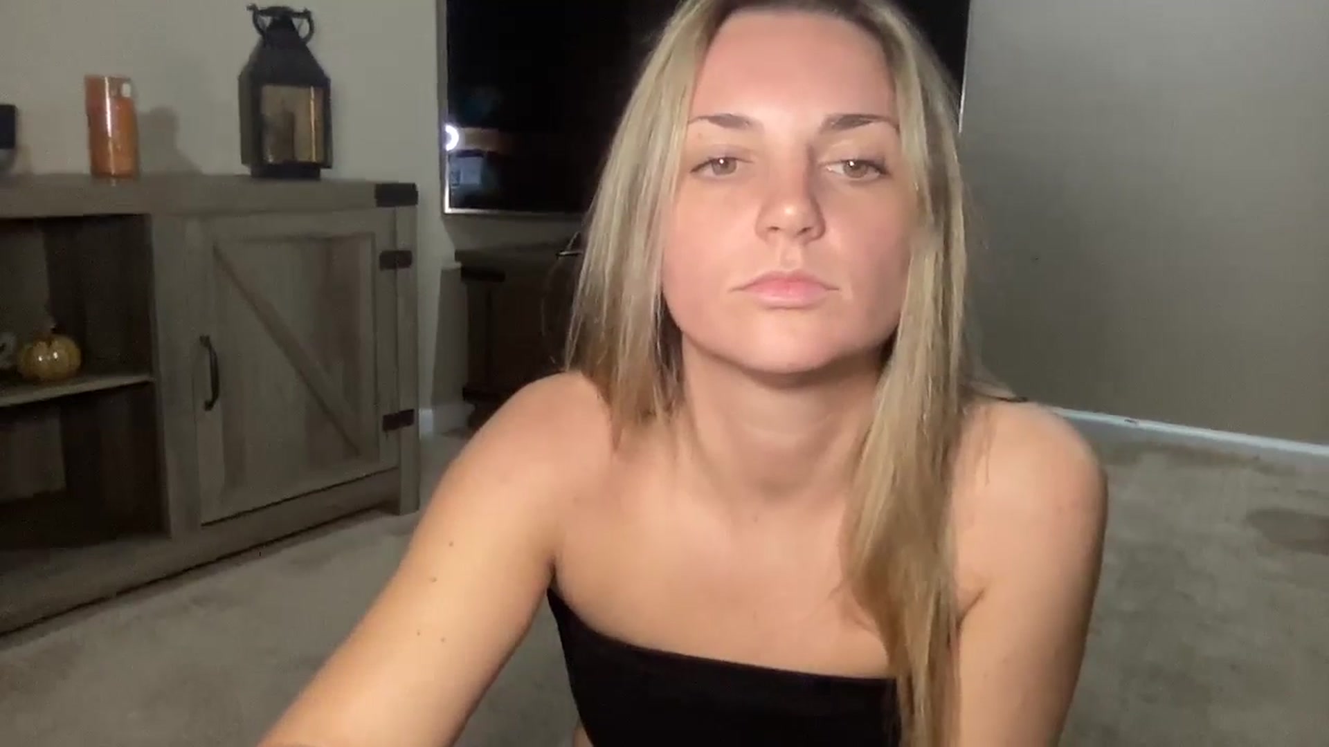 Gallery image thumbnail from Hayleebaby's myfreecams stream on, 11/07/2024, 09:05 image 3 of 20