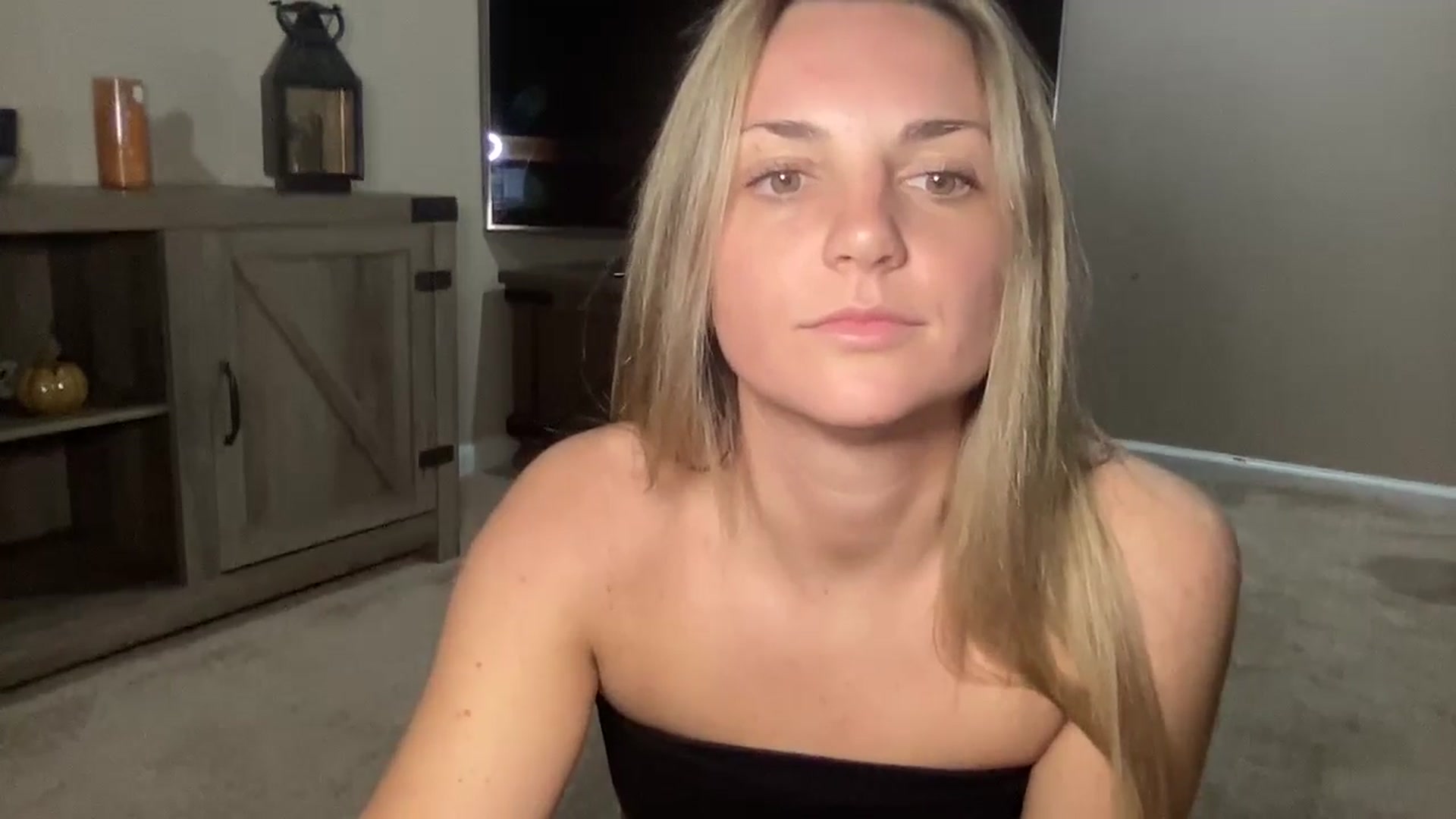Gallery image thumbnail from Hayleebaby's myfreecams stream on, 11/07/2024, 09:05 image 2 of 20