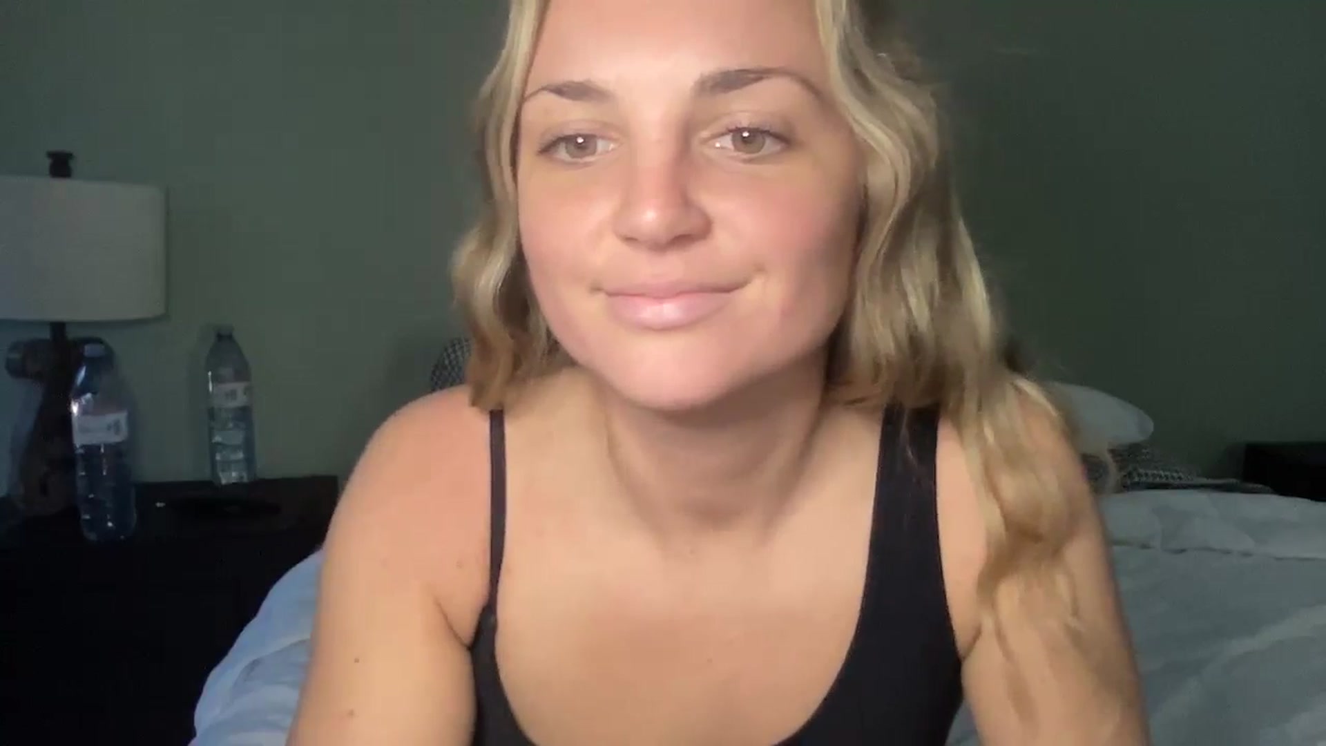 Gallery image thumbnail from Hayleebaby's myfreecams stream on, 11/08/2024, 18:53 image 11 of 20