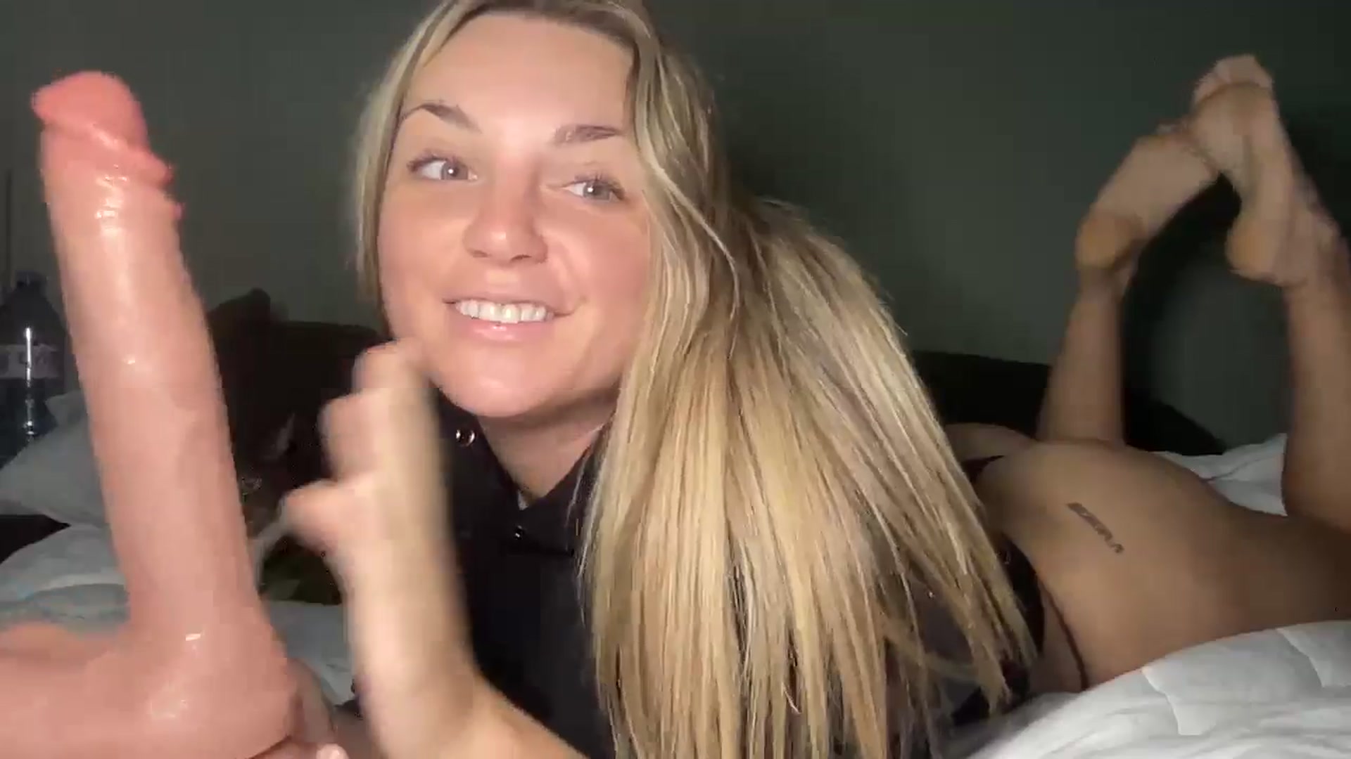 Gallery image thumbnail from Hayleebaby's myfreecams stream on, 11/14/2024, 20:20 image 6 of 20