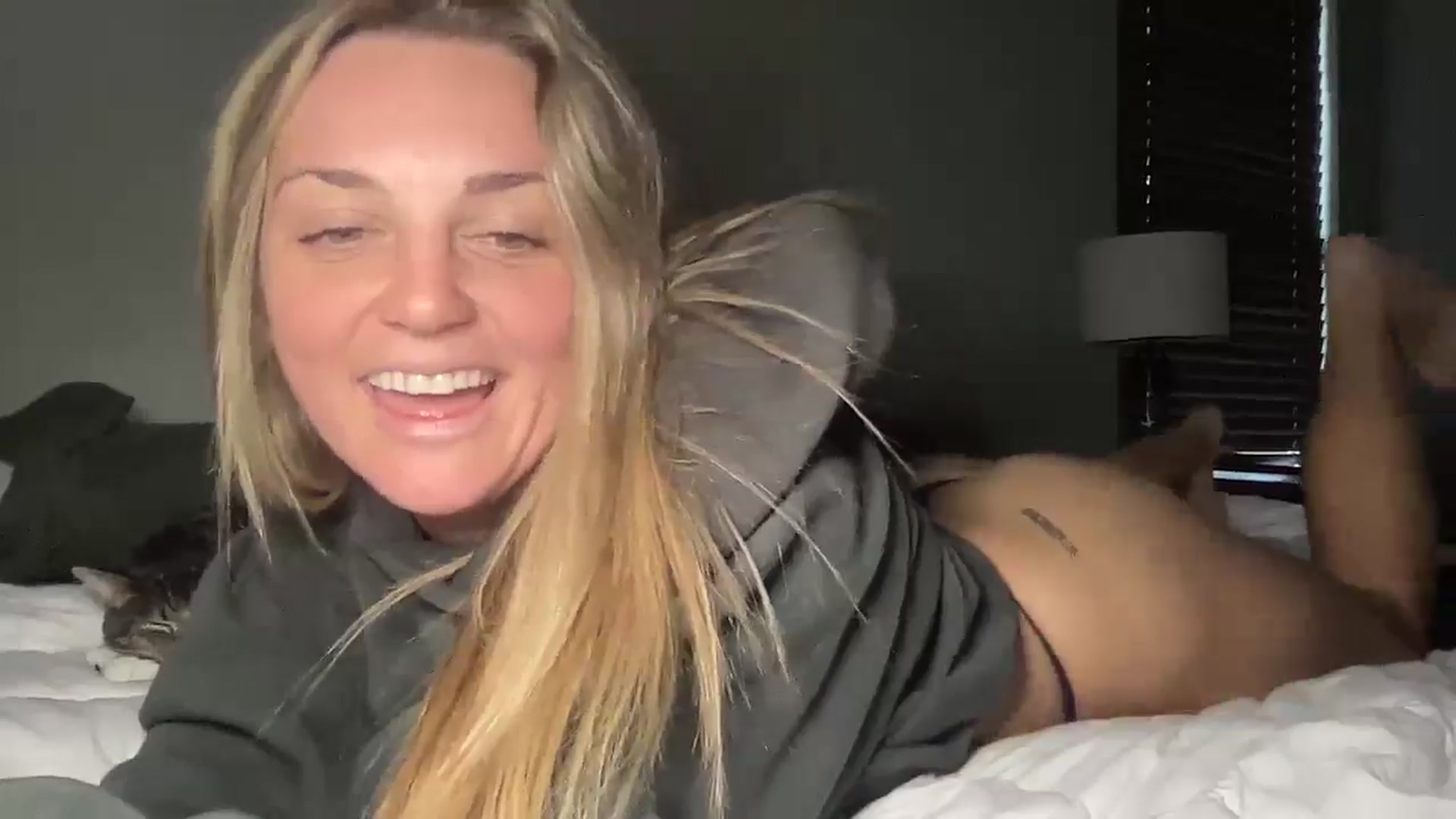 Gallery image thumbnail from Hayleebaby's myfreecams stream on, 11/14/2024, 20:56 image 3 of 20