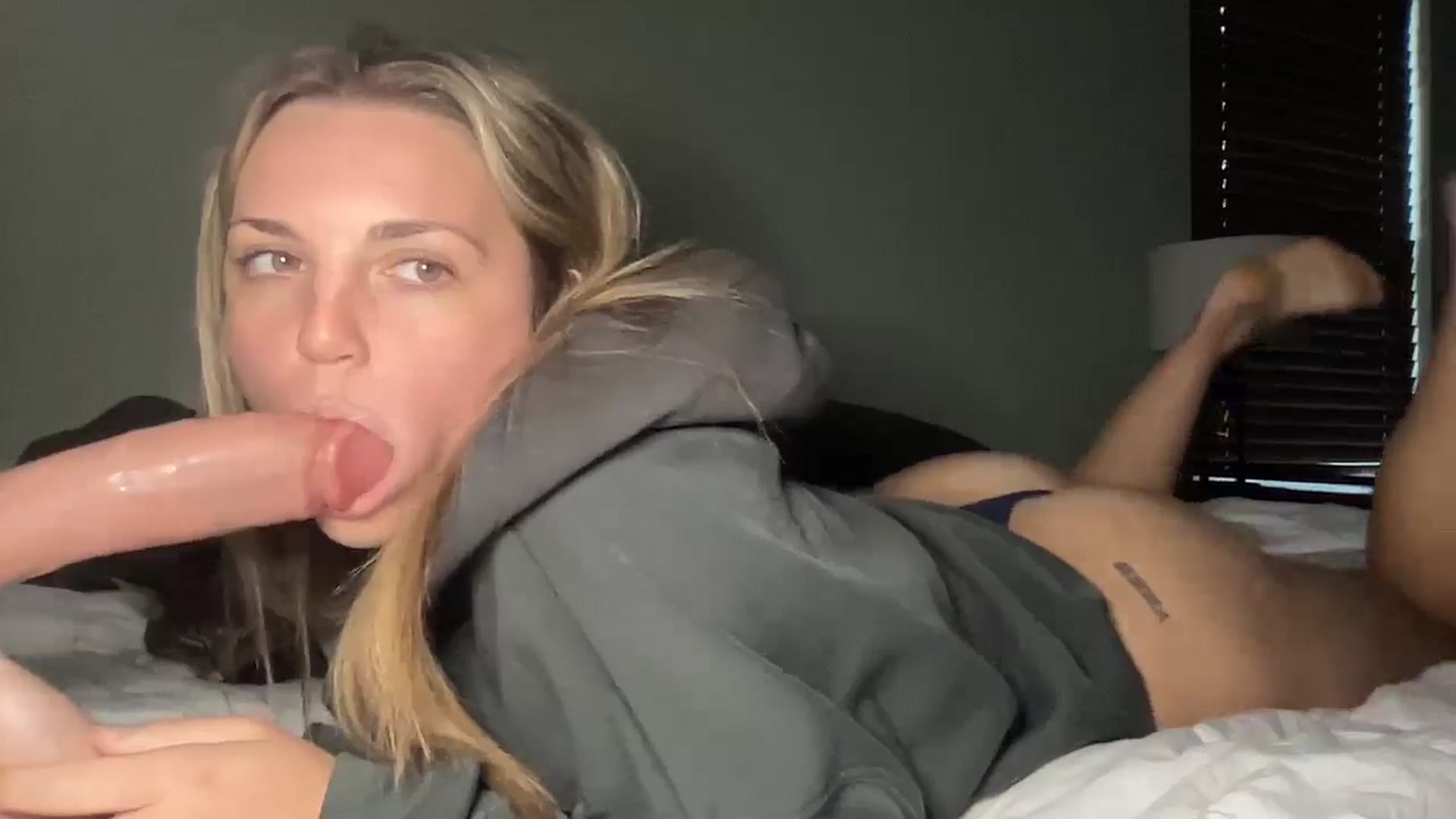 Gallery image thumbnail from Hayleebaby's myfreecams stream on, 11/14/2024, 20:56 image 9 of 20