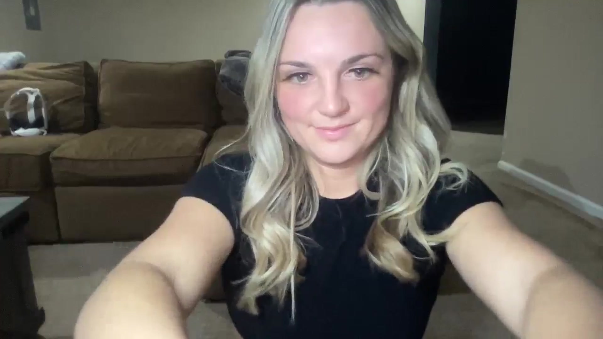 Gallery image thumbnail from Hayleebaby's myfreecams stream on, 02/23/2025, 04:05 image 8 of 20