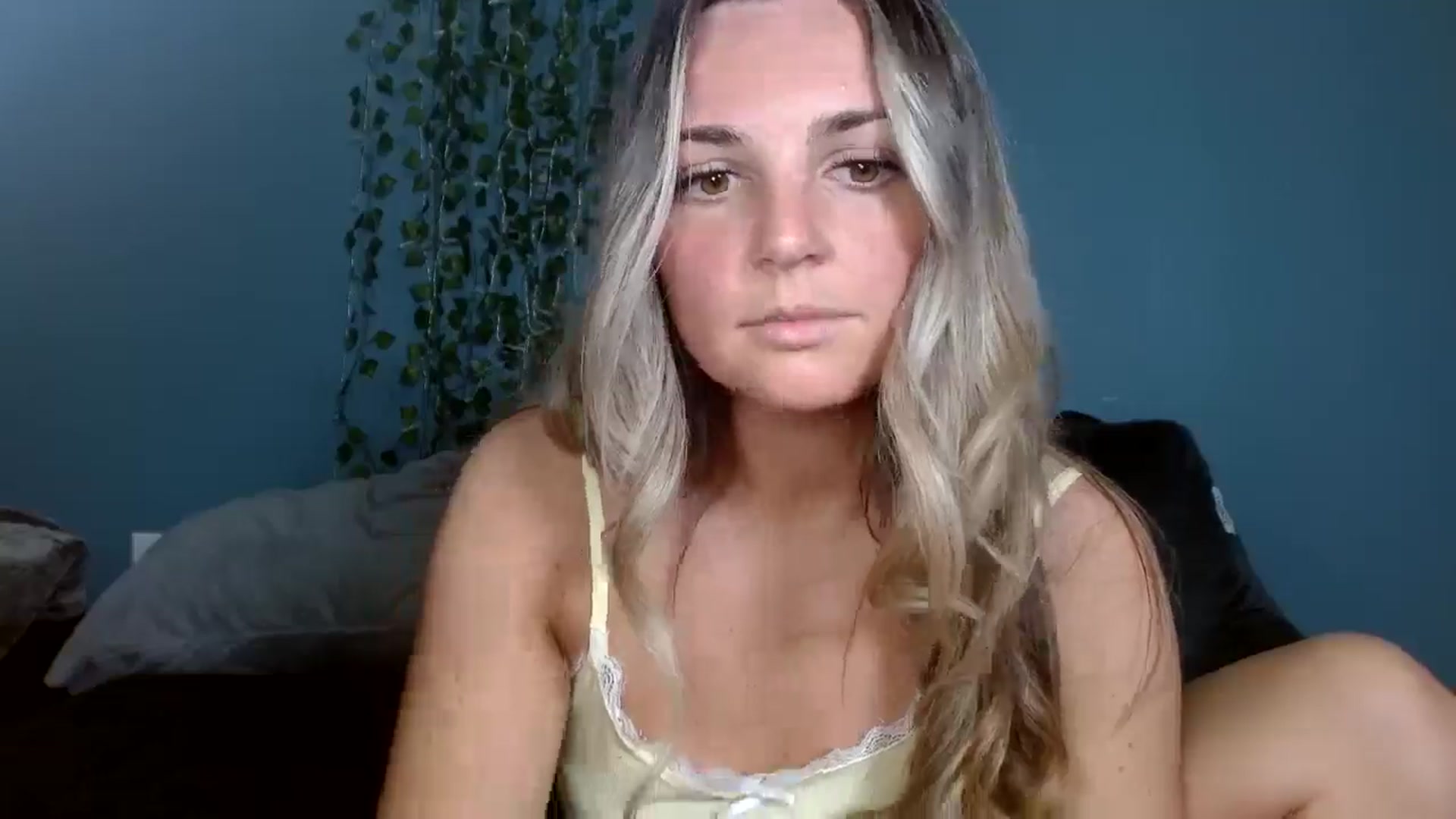 Gallery image thumbnail from Hayleebaby's myfreecams stream on, 10/24/2025, 16:41 image 3 of 20