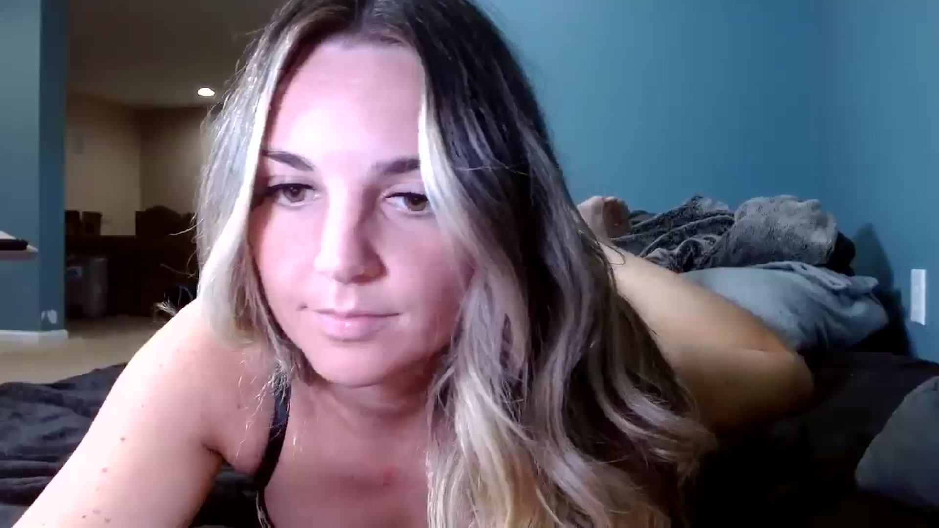 Gallery image thumbnail from Hayleebaby's myfreecams stream on, 11/05/2025, 18:10 image 13 of 20