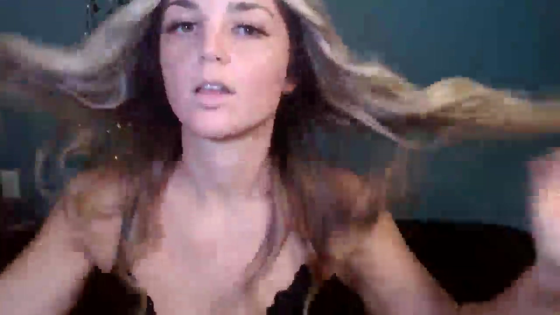 Gallery image thumbnail from Hayleebaby's myfreecams stream on, 11/10/2025, 17:59 image 6 of 20