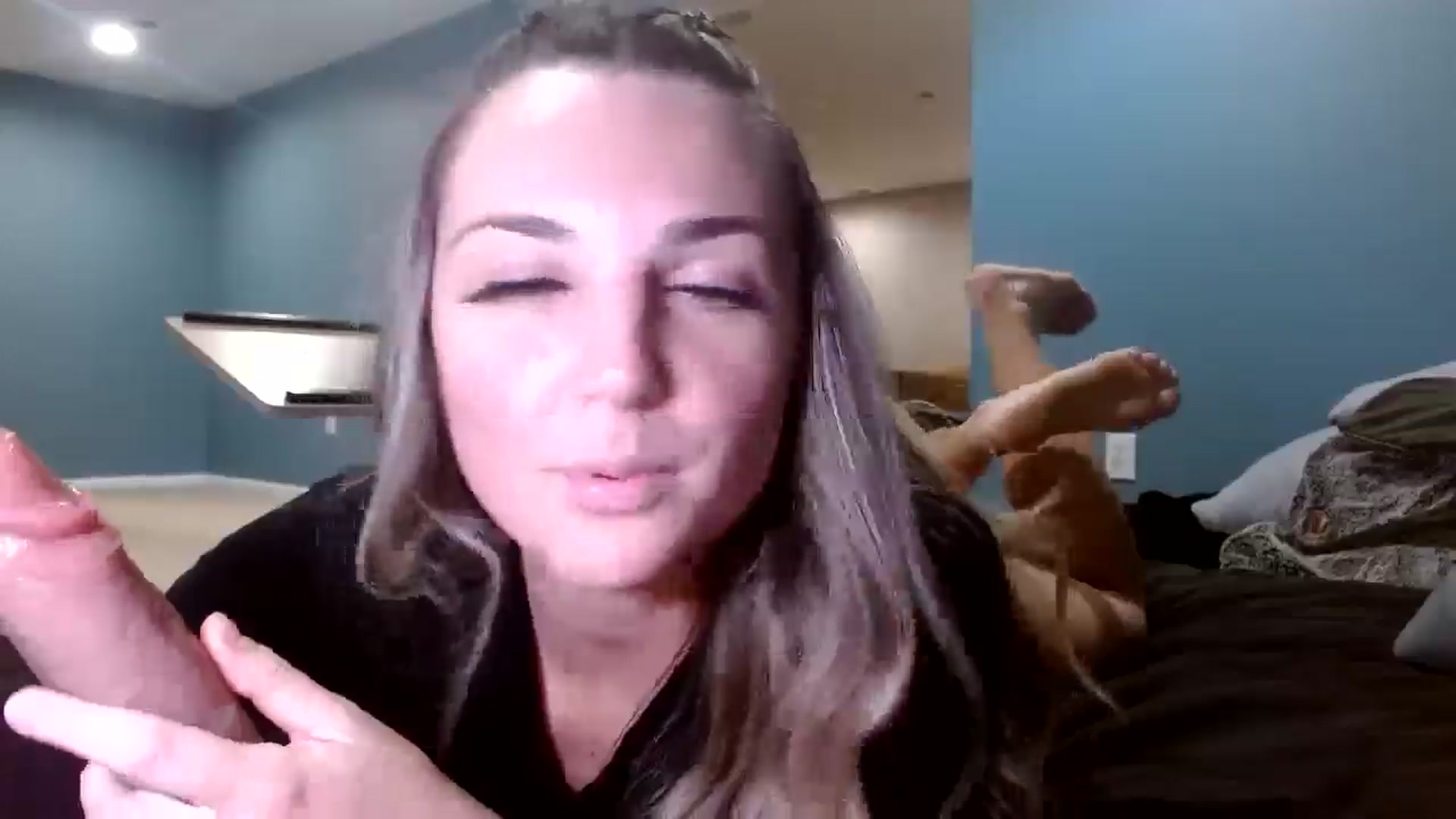 Gallery image thumbnail from Hayleebaby's myfreecams stream on, 11/11/2025, 18:22 image 3 of 20