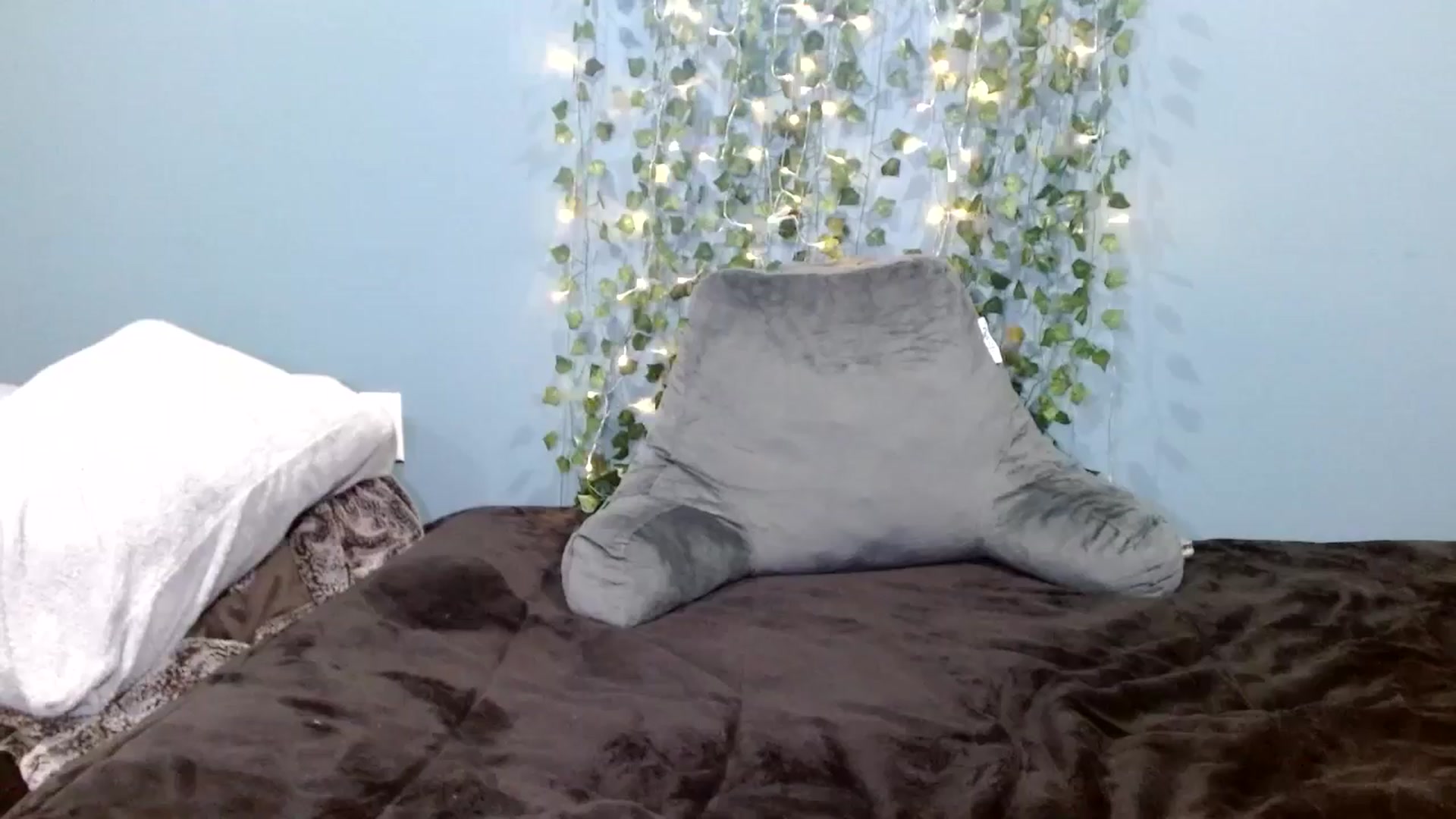 Gallery image thumbnail from Hayleebaby's myfreecams stream on, 11/12/2025, 19:29 image 1 of 20