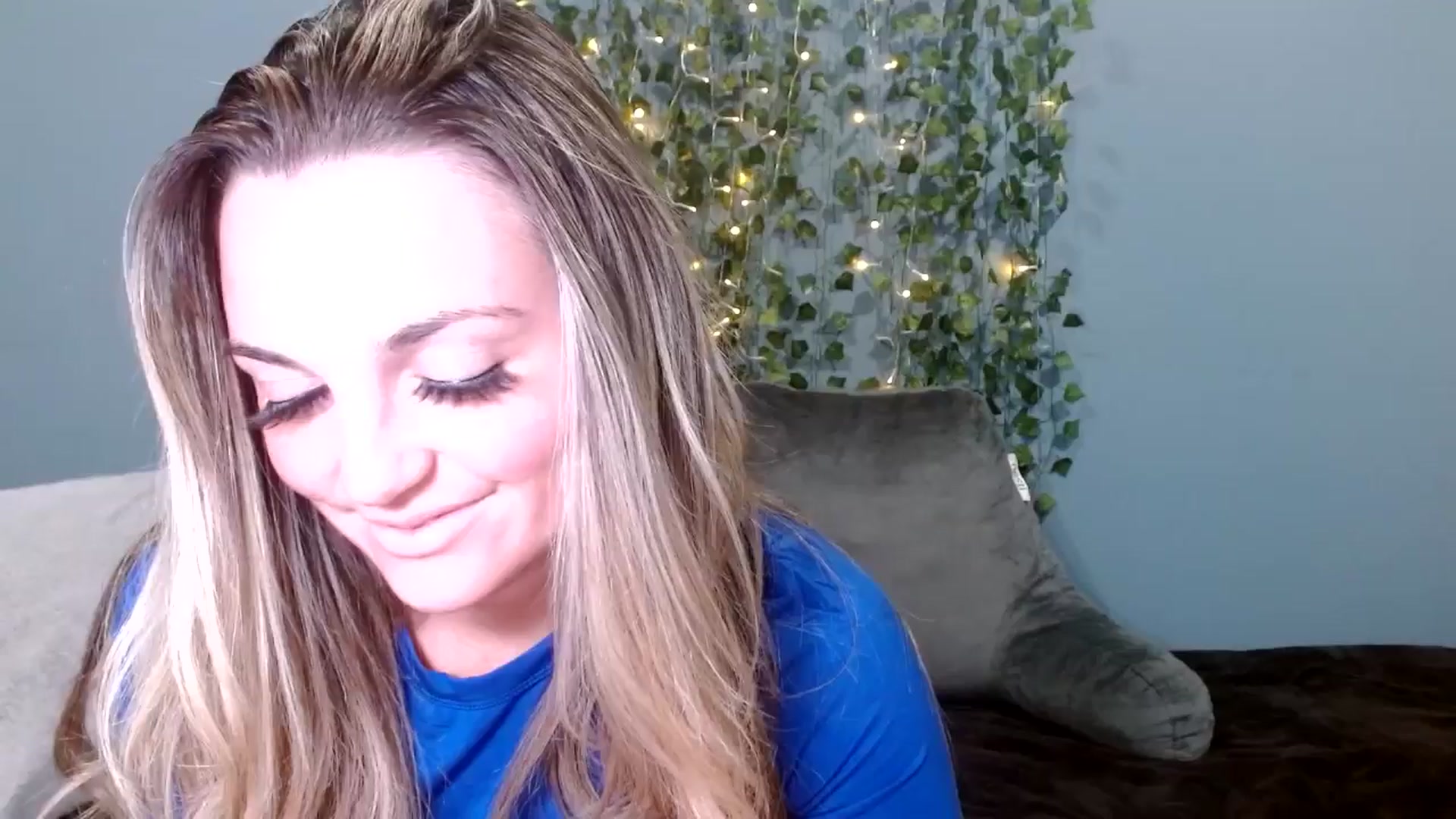 Gallery image thumbnail from Hayleebaby's myfreecams stream on, 11/14/2025, 21:02 image 17 of 20