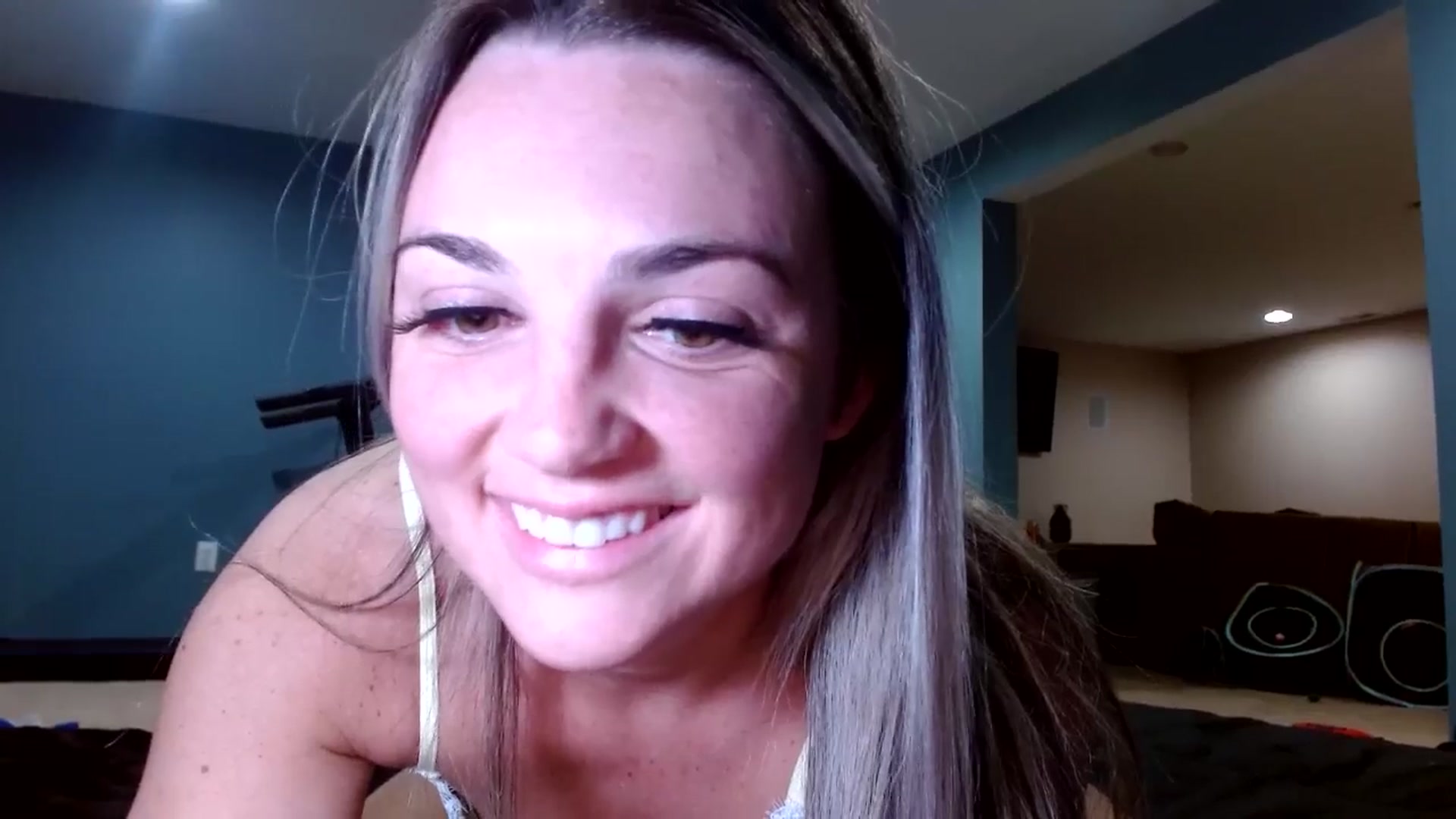 Gallery image thumbnail from Hayleebaby's myfreecams stream on, 11/18/2025, 07:18 image 14 of 20