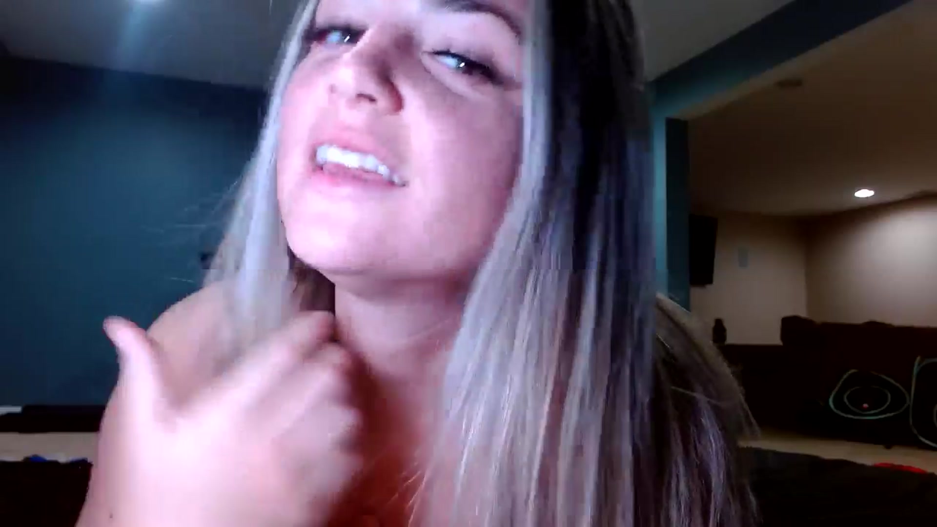 Gallery image thumbnail from Hayleebaby's myfreecams stream on, 11/18/2025, 07:18 image 16 of 20