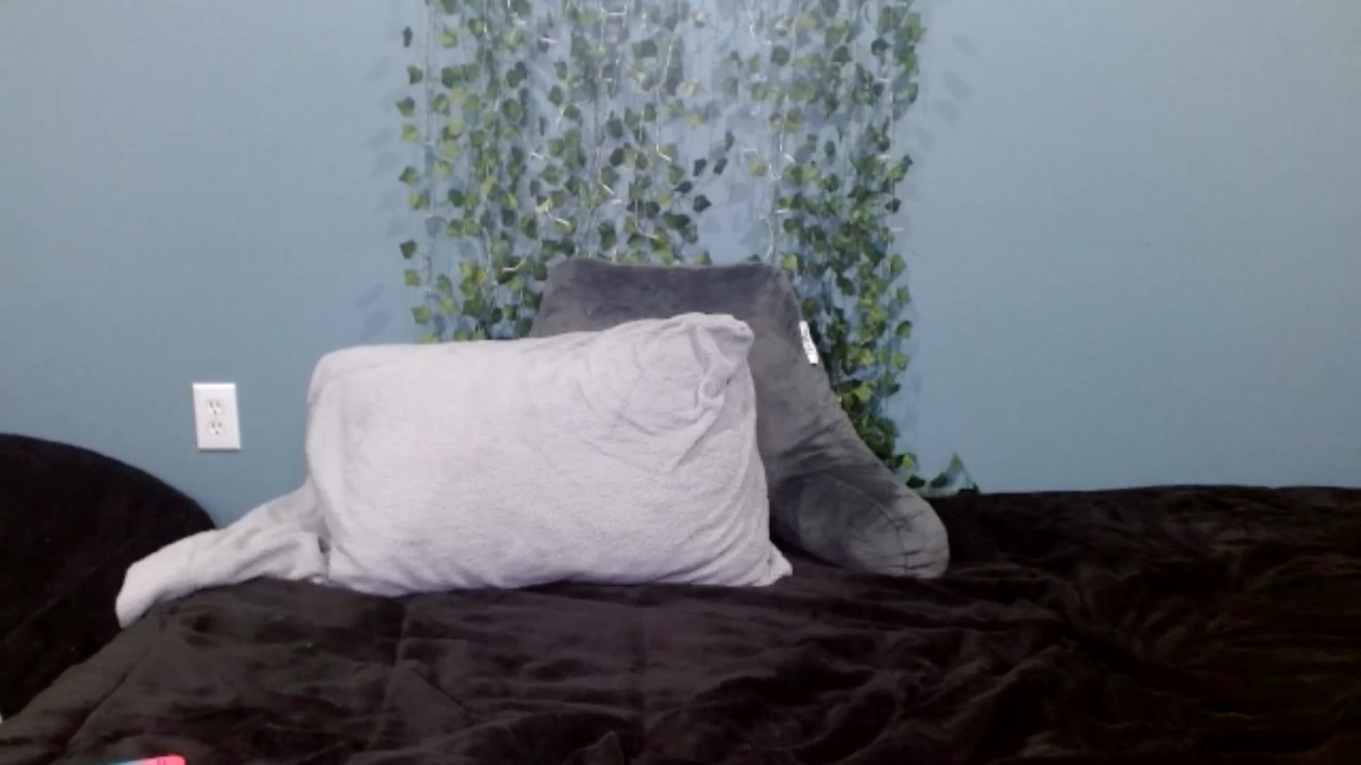 Gallery image thumbnail from Hayleebaby's myfreecams stream on, 12/05/2025, 19:18 image 6 of 20