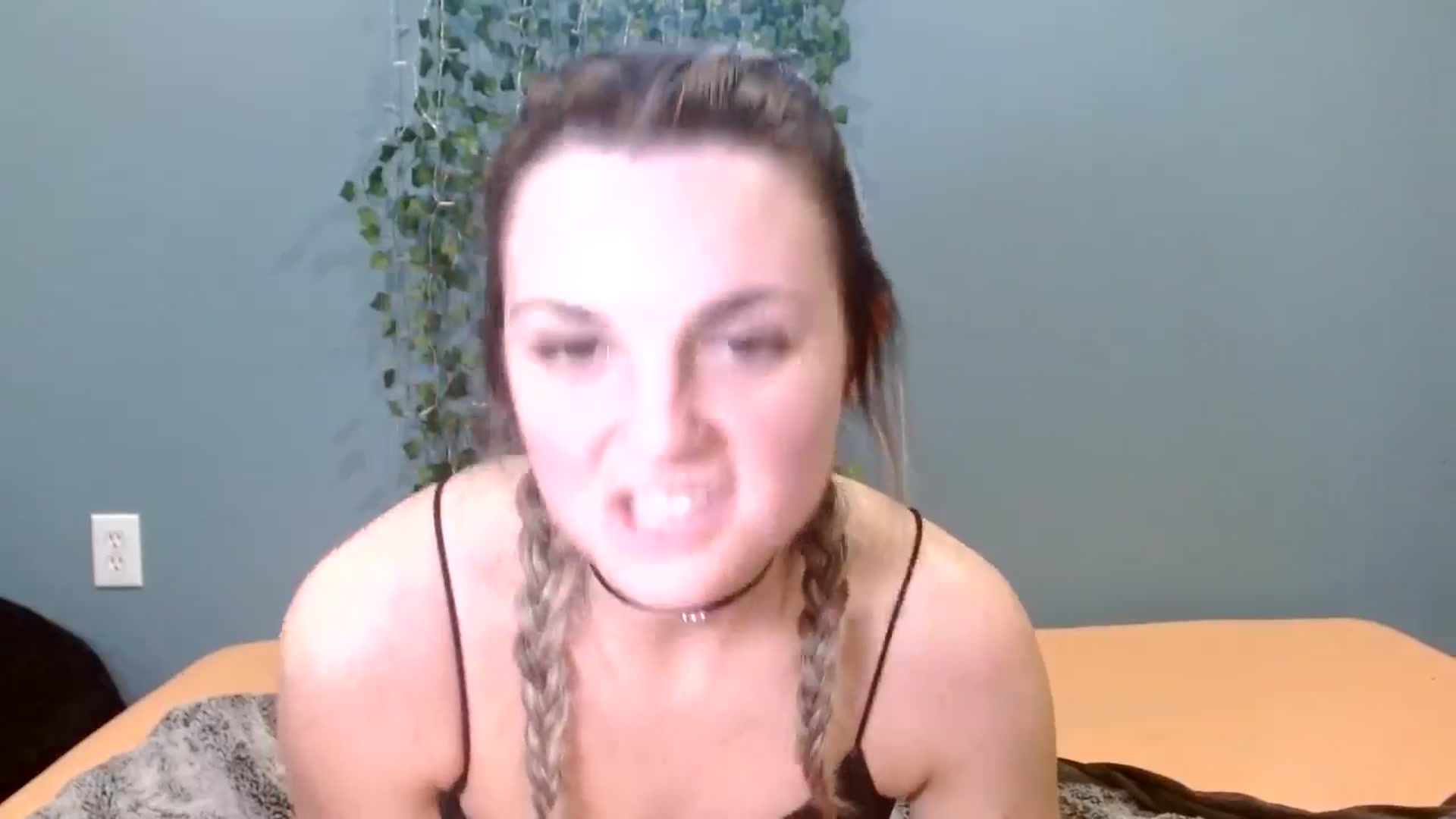 Gallery image thumbnail from Hayleebaby's myfreecams stream on, 12/18/2025, 19:38 image 19 of 20