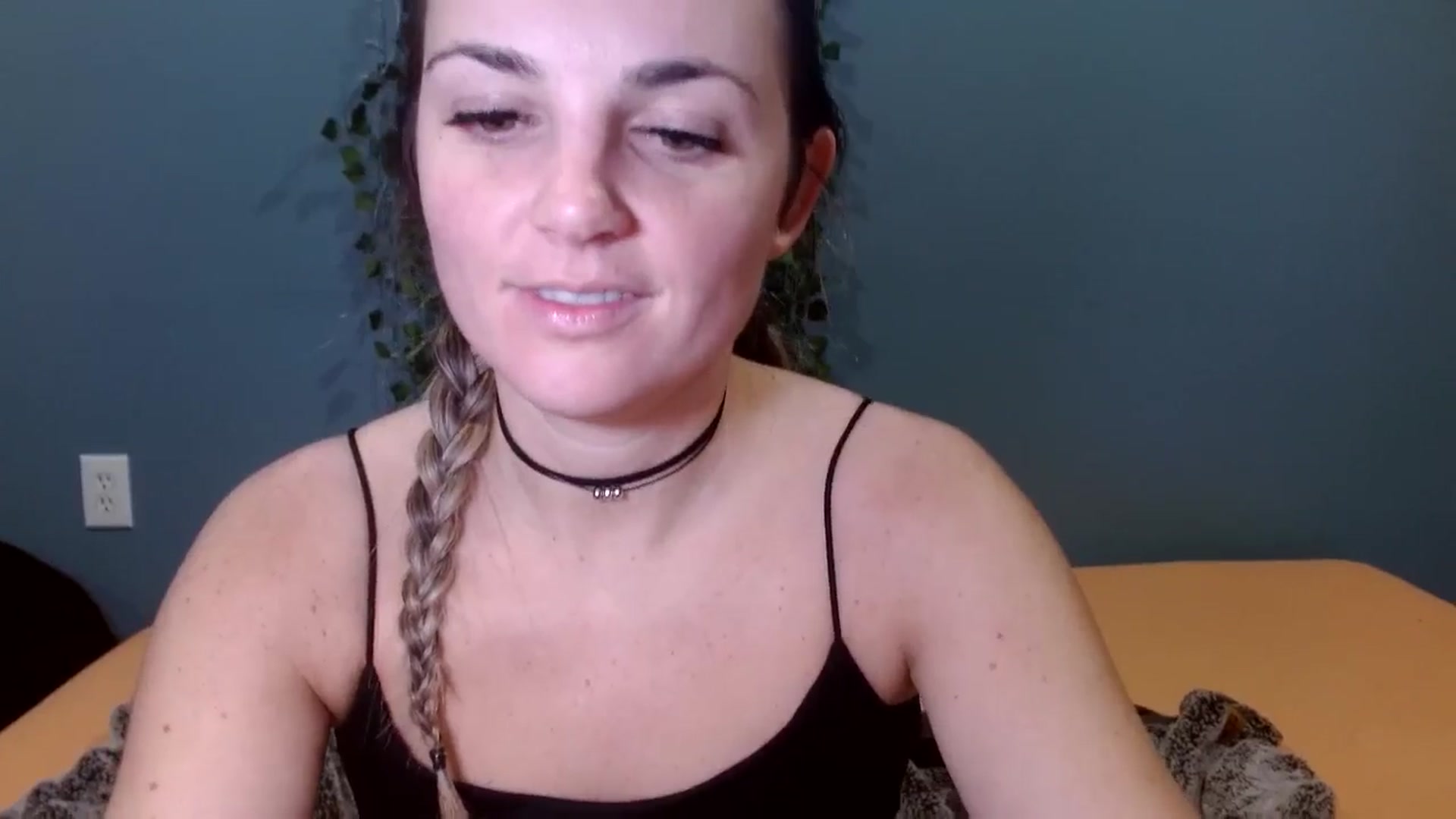 Gallery image thumbnail from Hayleebaby's myfreecams stream on, 12/18/2025, 19:38 image 4 of 20