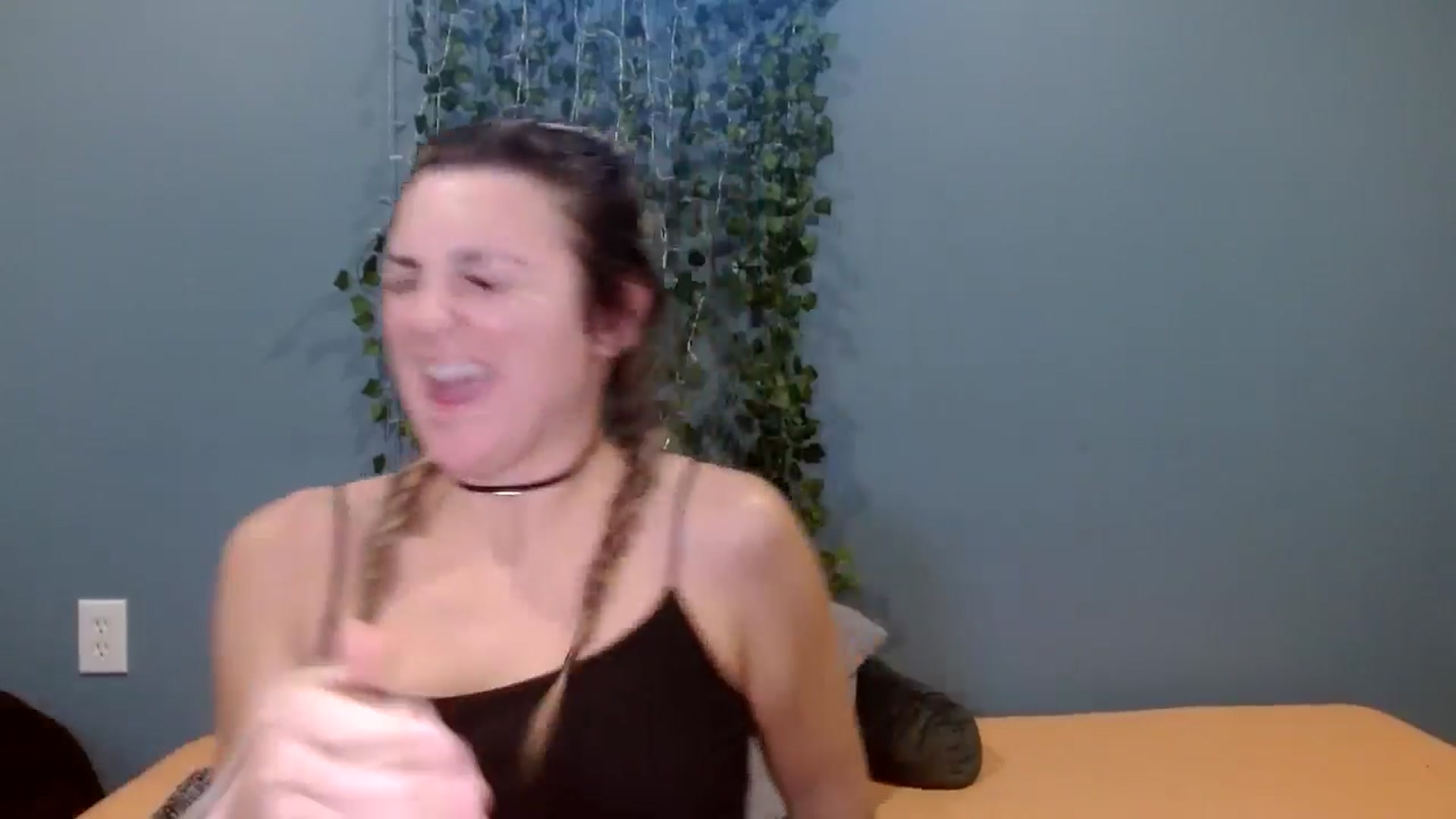 Gallery image thumbnail from Hayleebaby's myfreecams stream on, 12/18/2025, 19:38 image 2 of 20